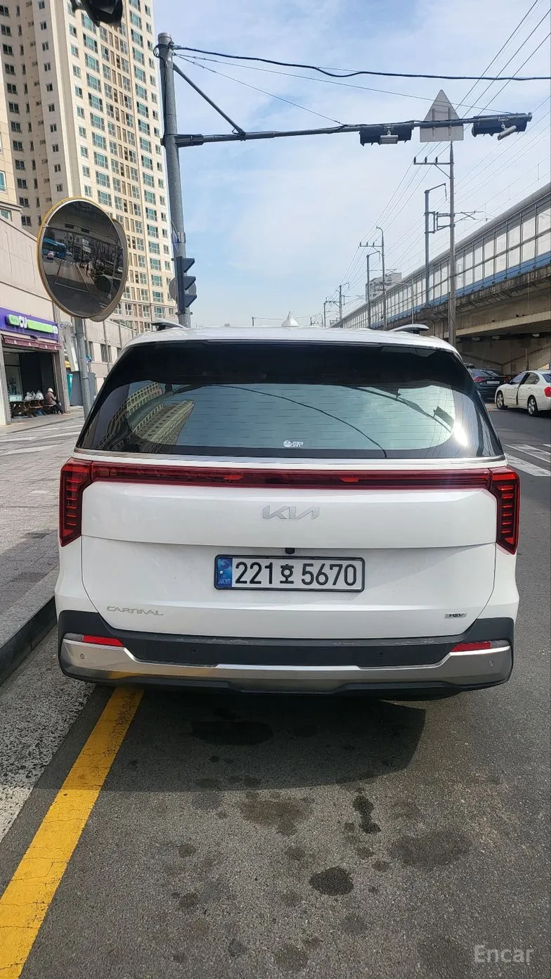 Kia Carnival 4th Generation превью 3