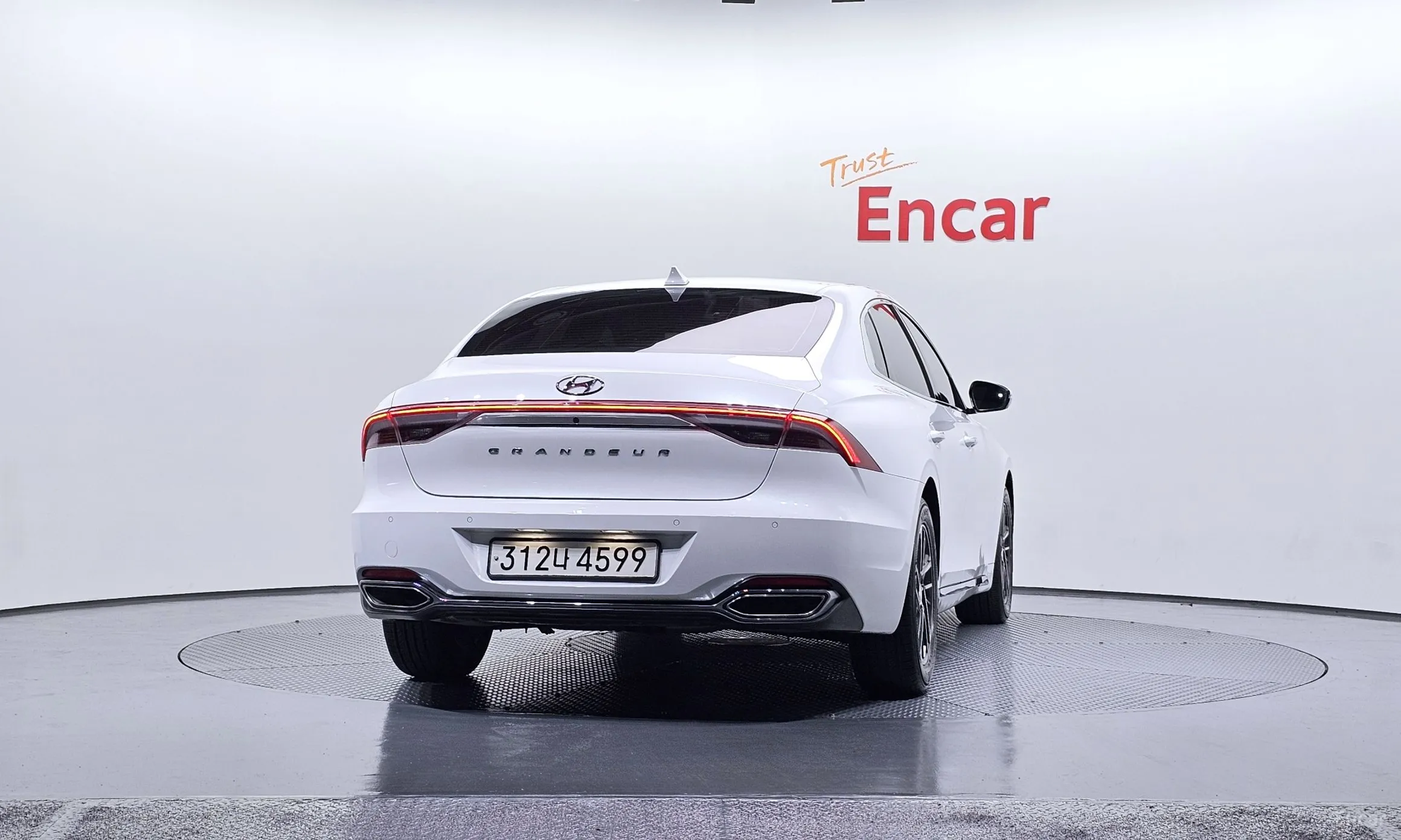 Hyundai Grandeur IG превью 3