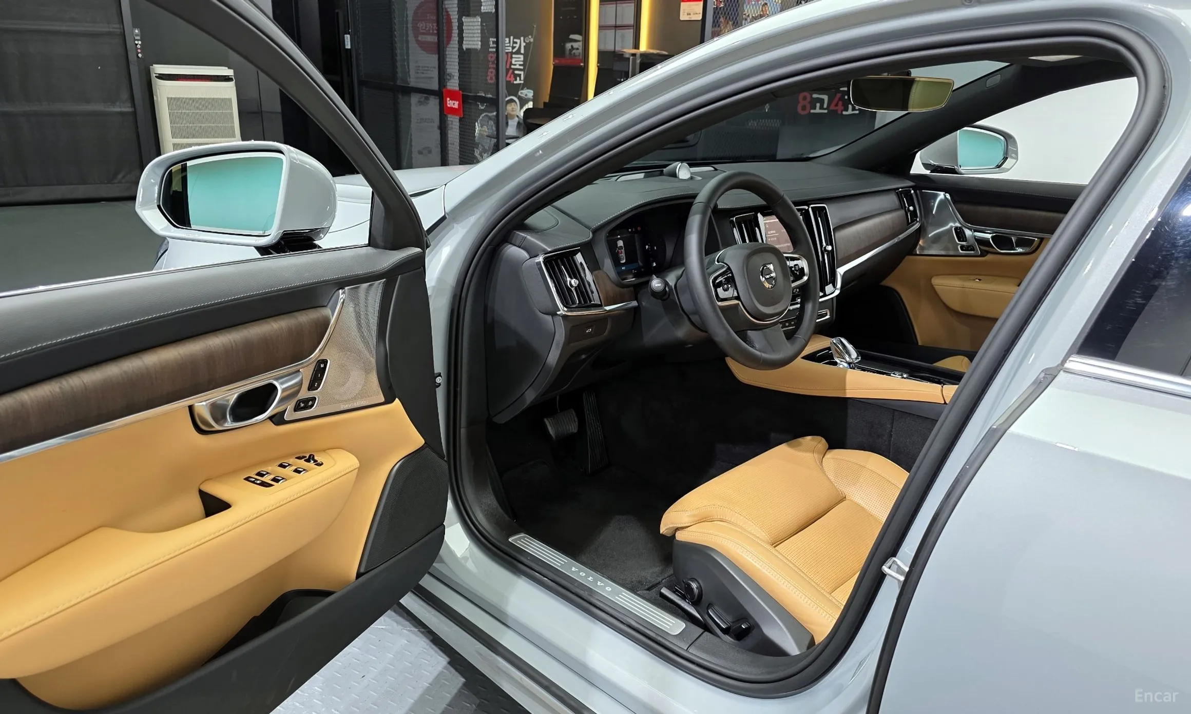 Volvo S90 превью 10