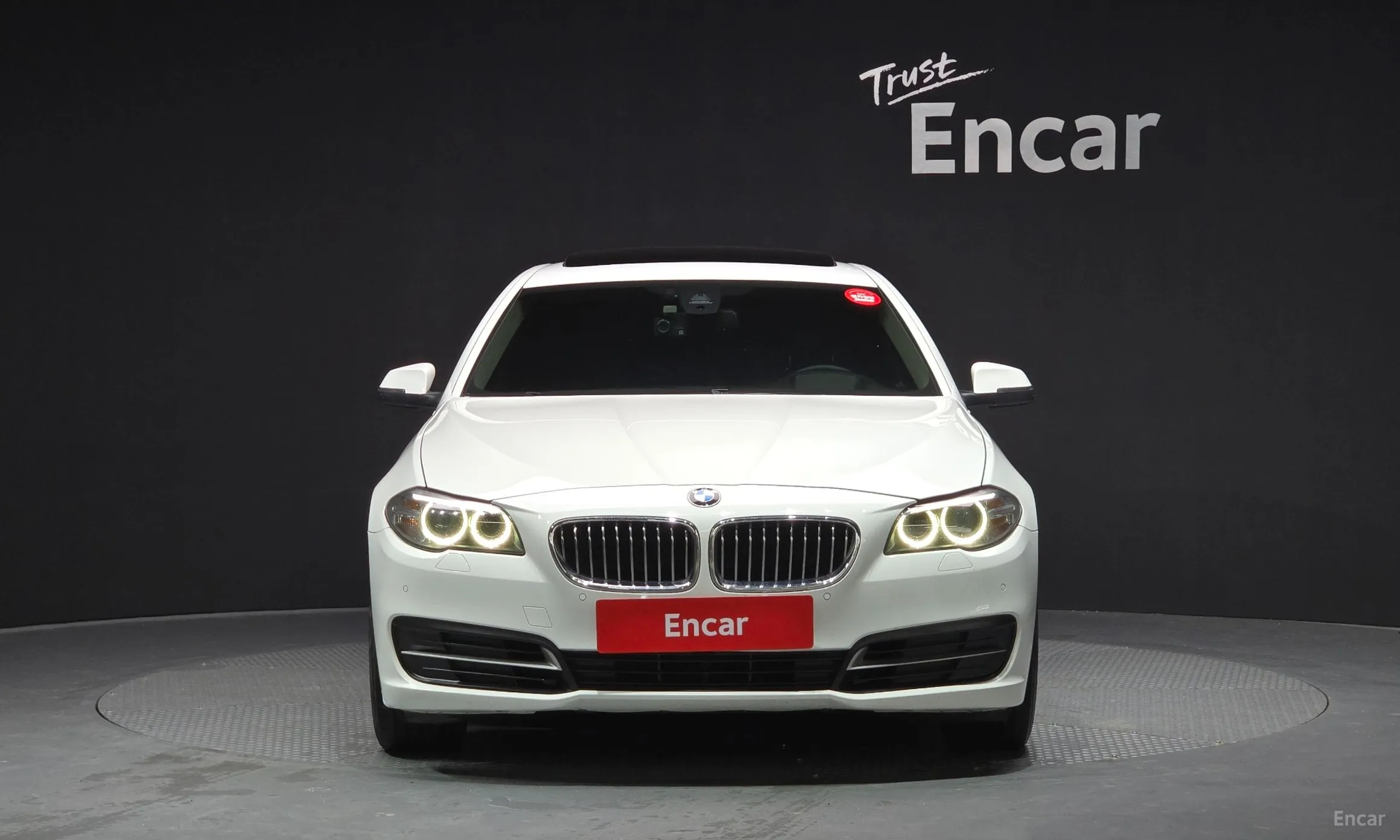 BMW 5 Series (F10) превью 2