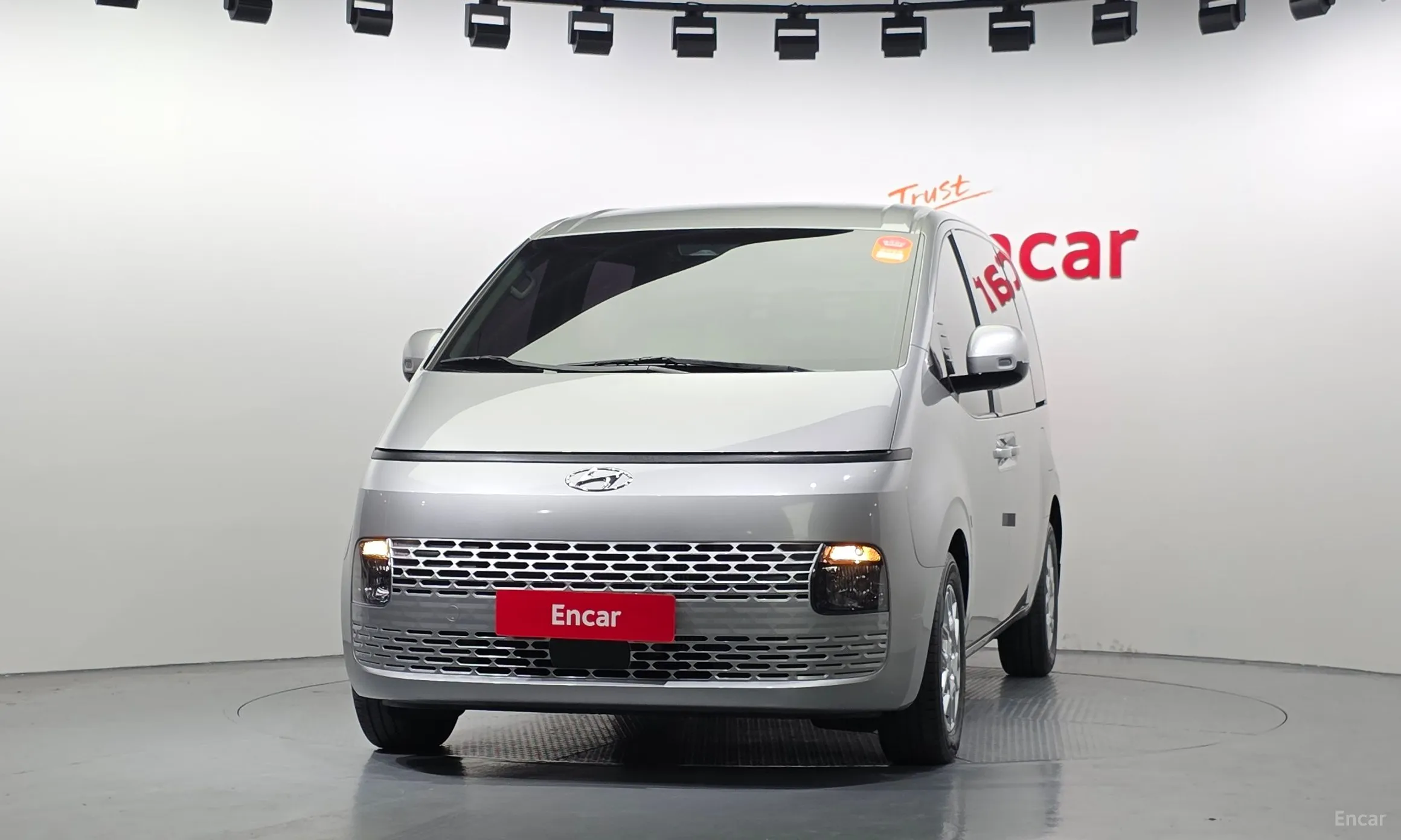 Hyundai Staria превью 2