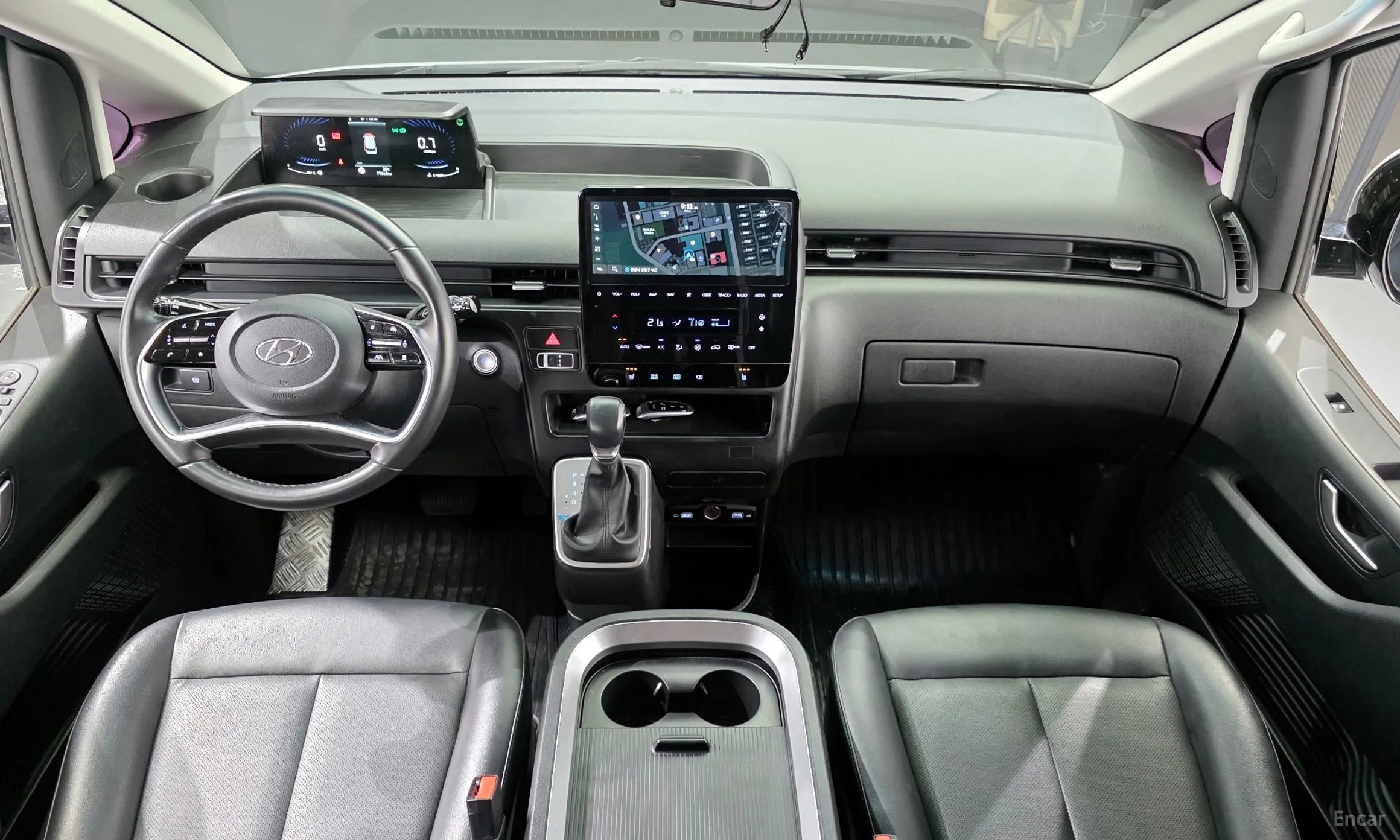 Hyundai Staria превью 4