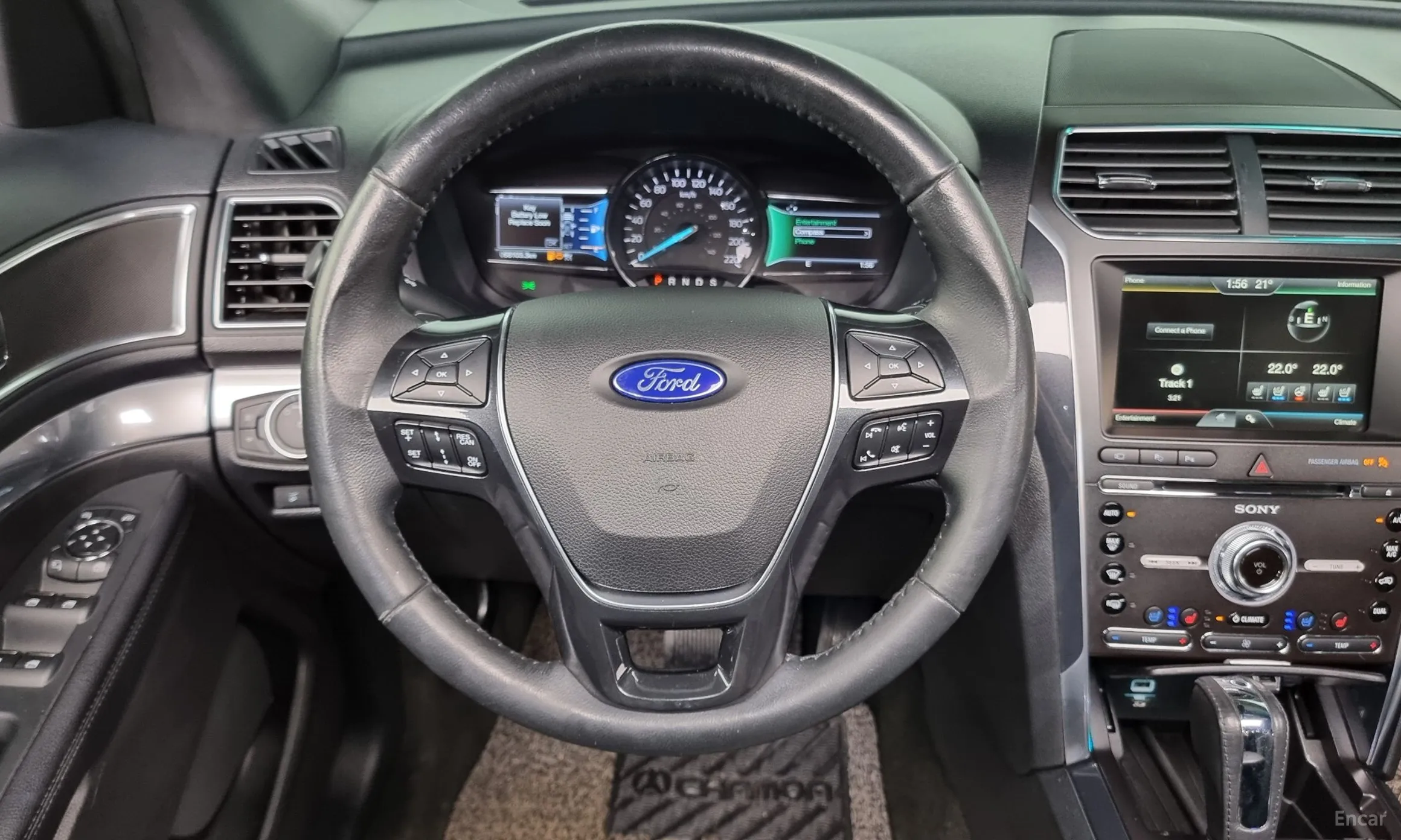 Ford Explorer превью 14
