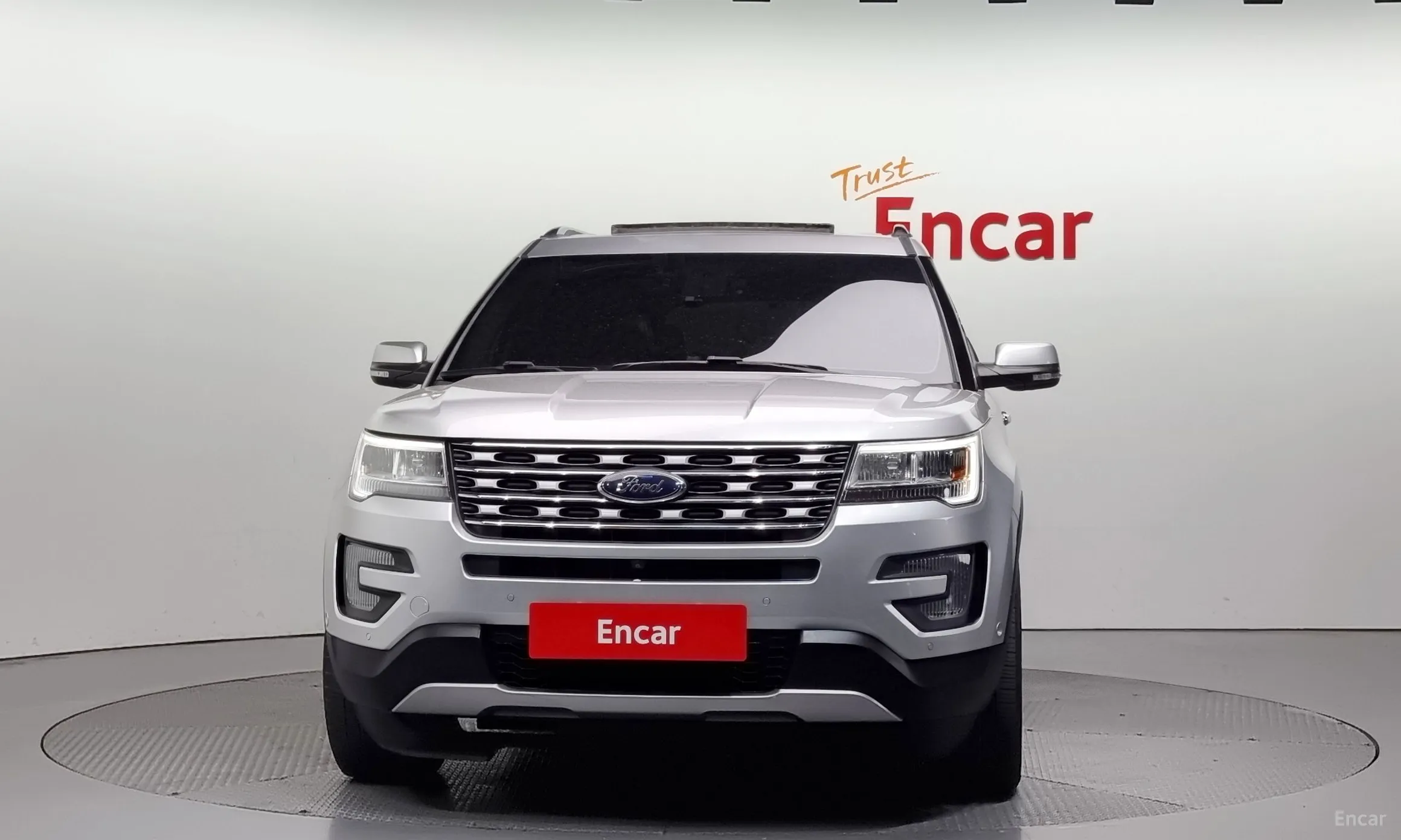 Ford Explorer превью 3