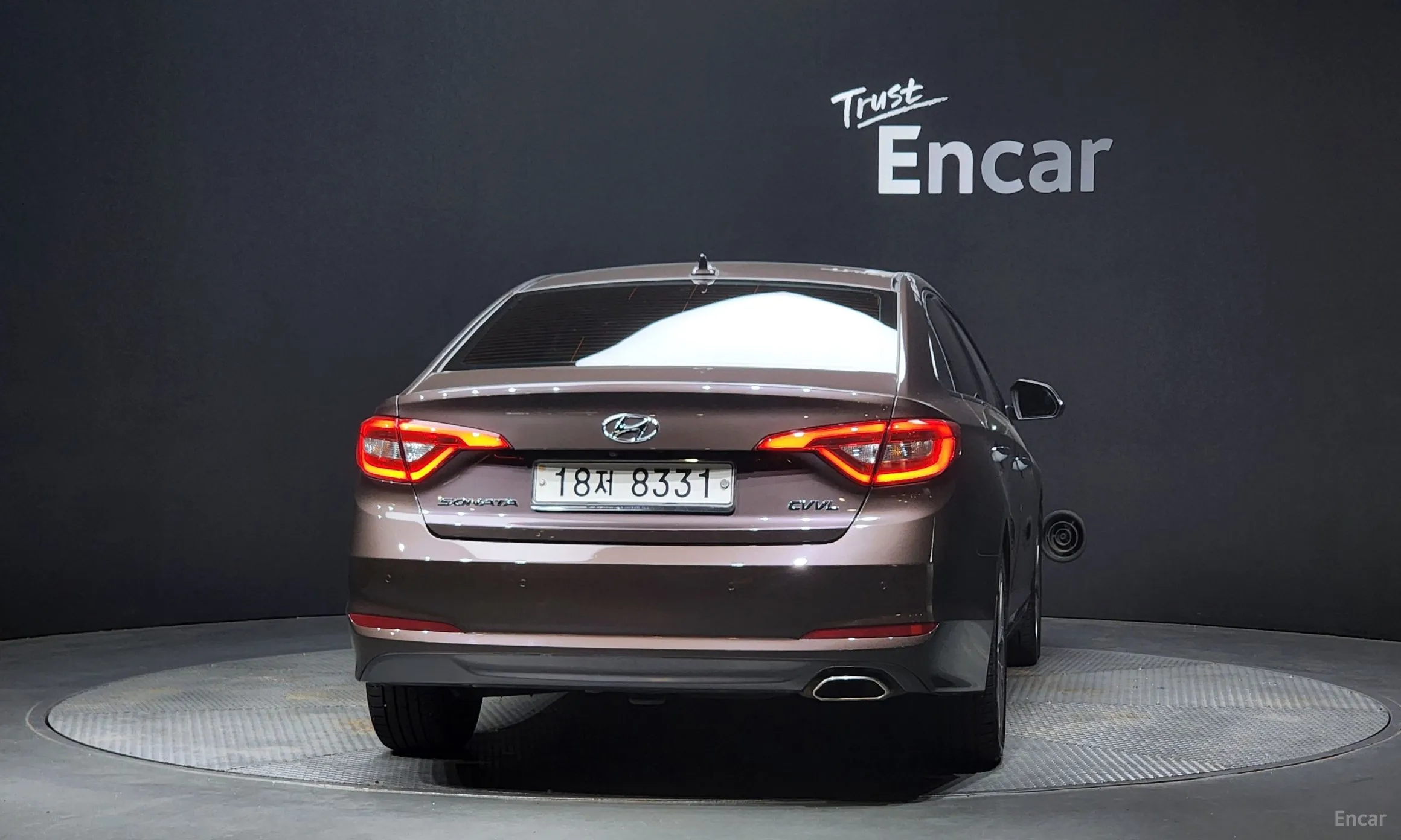 Hyundai LF Sonata превью 3
