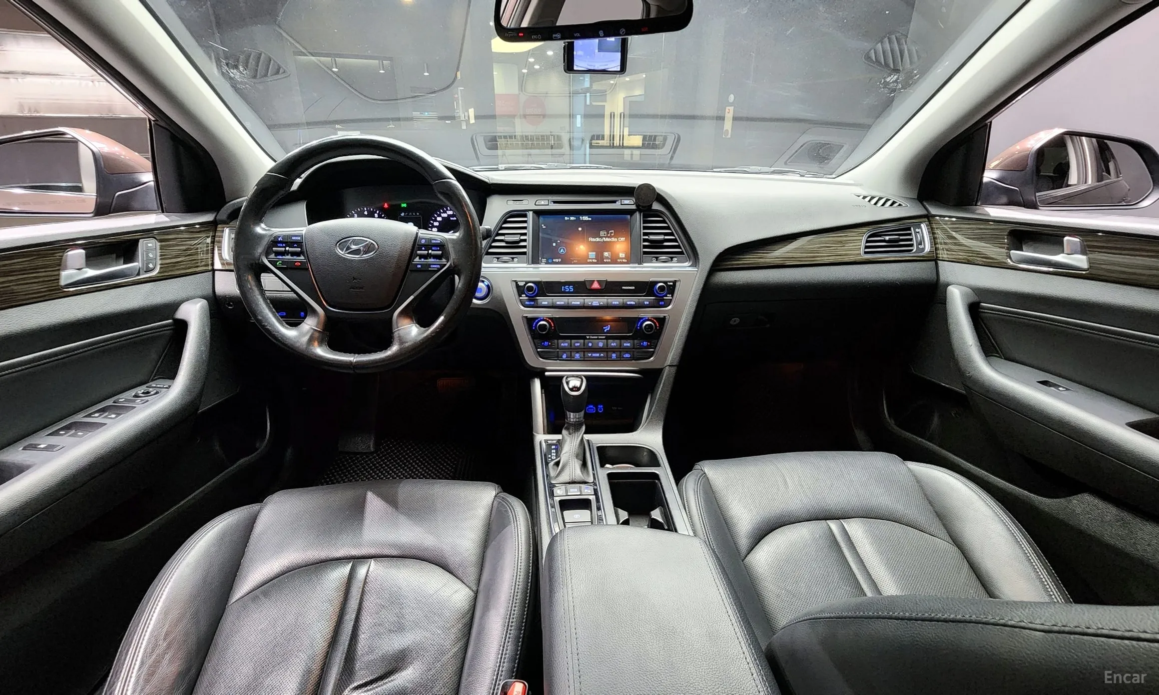 Hyundai LF Sonata превью 4