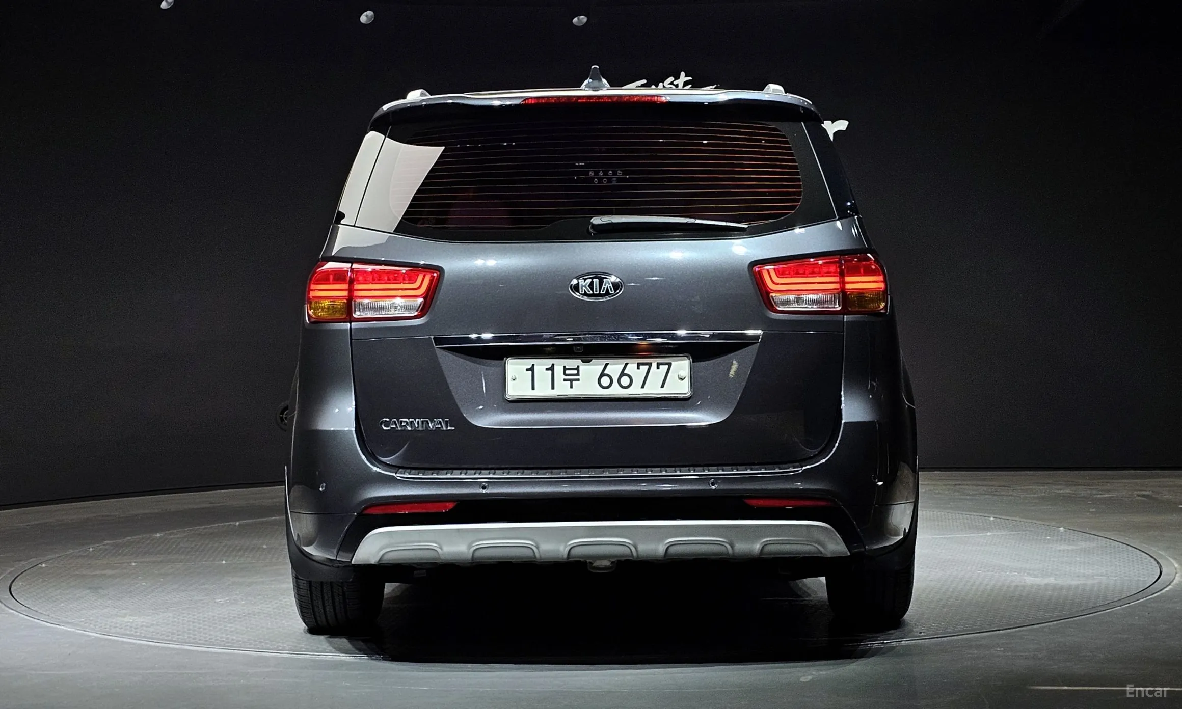 Kia Carnival превью 3