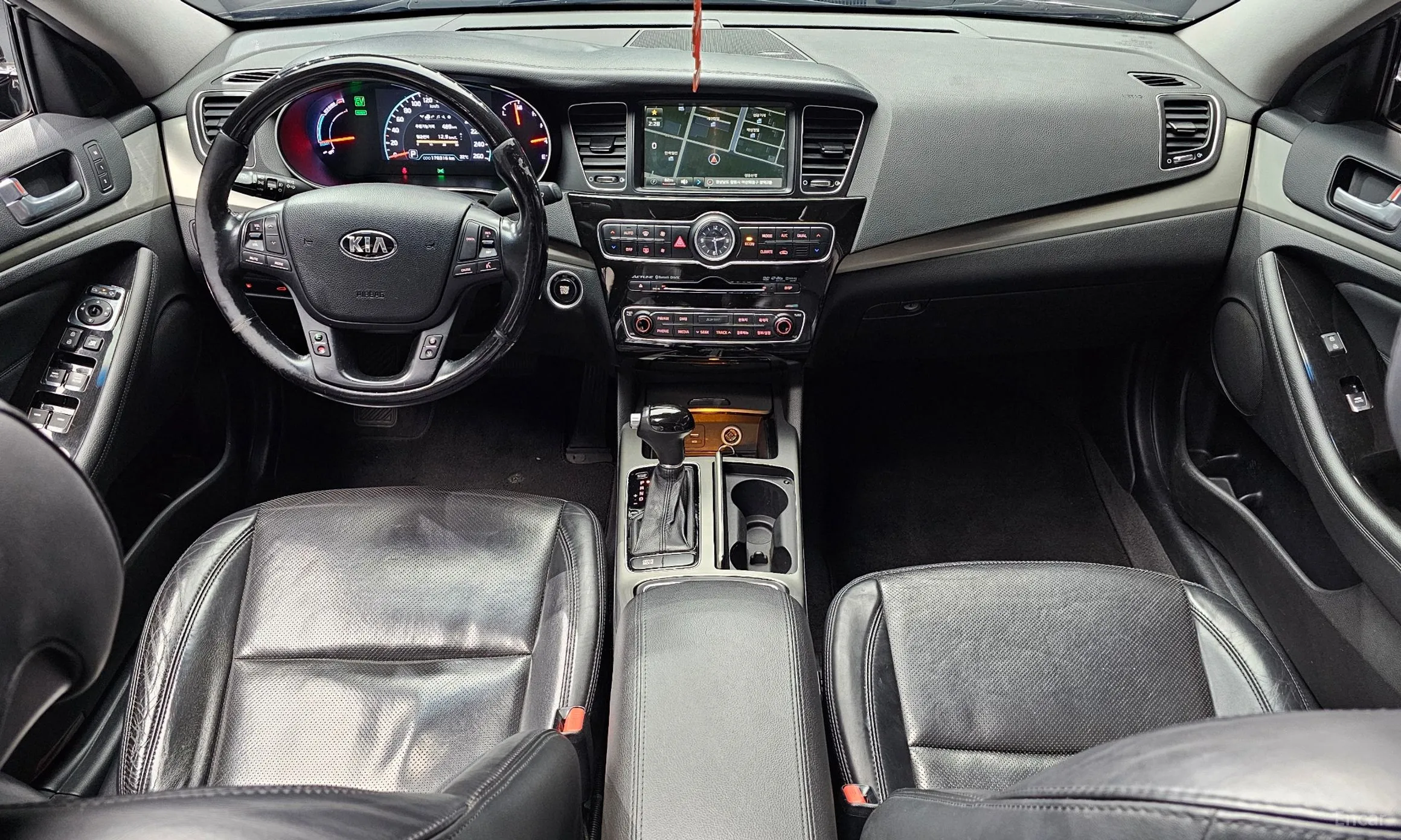 Kia K7 Hybrid превью 4