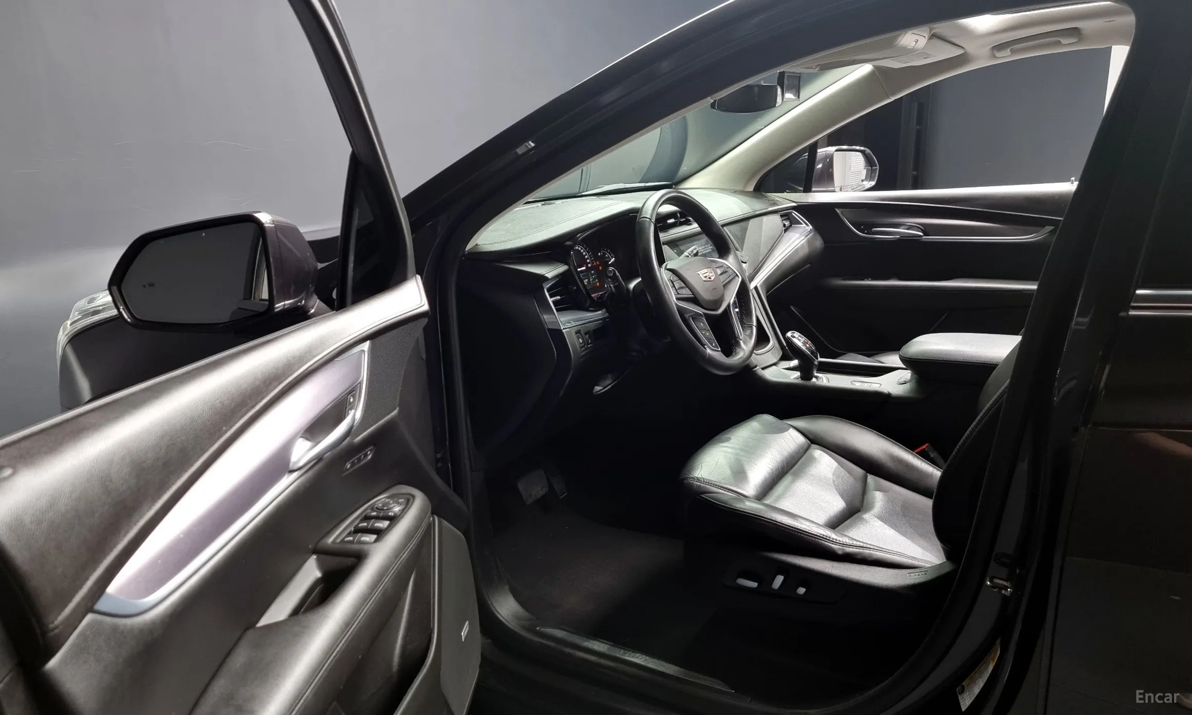 Cadillac XT5 превью 11