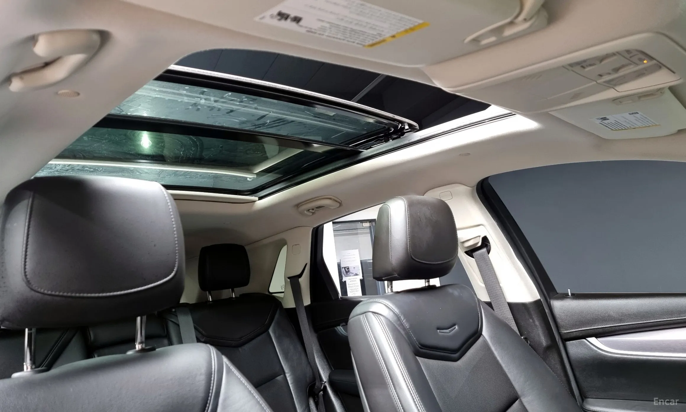 Cadillac XT5 превью 16