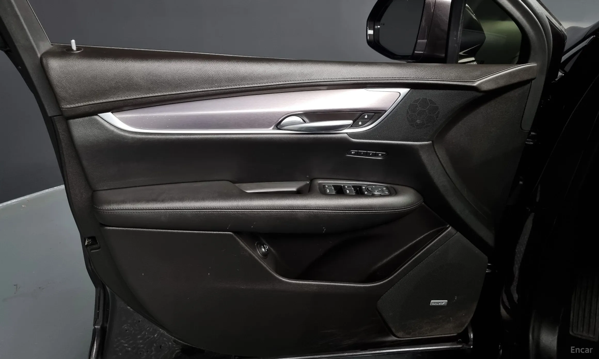 Cadillac XT5 превью 17