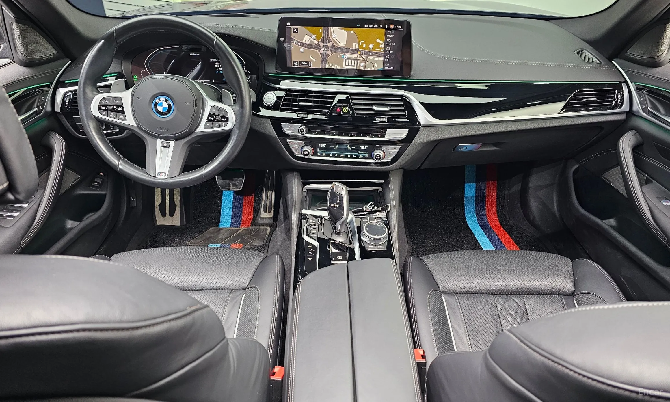 BMW 5 Series (G30) превью 4