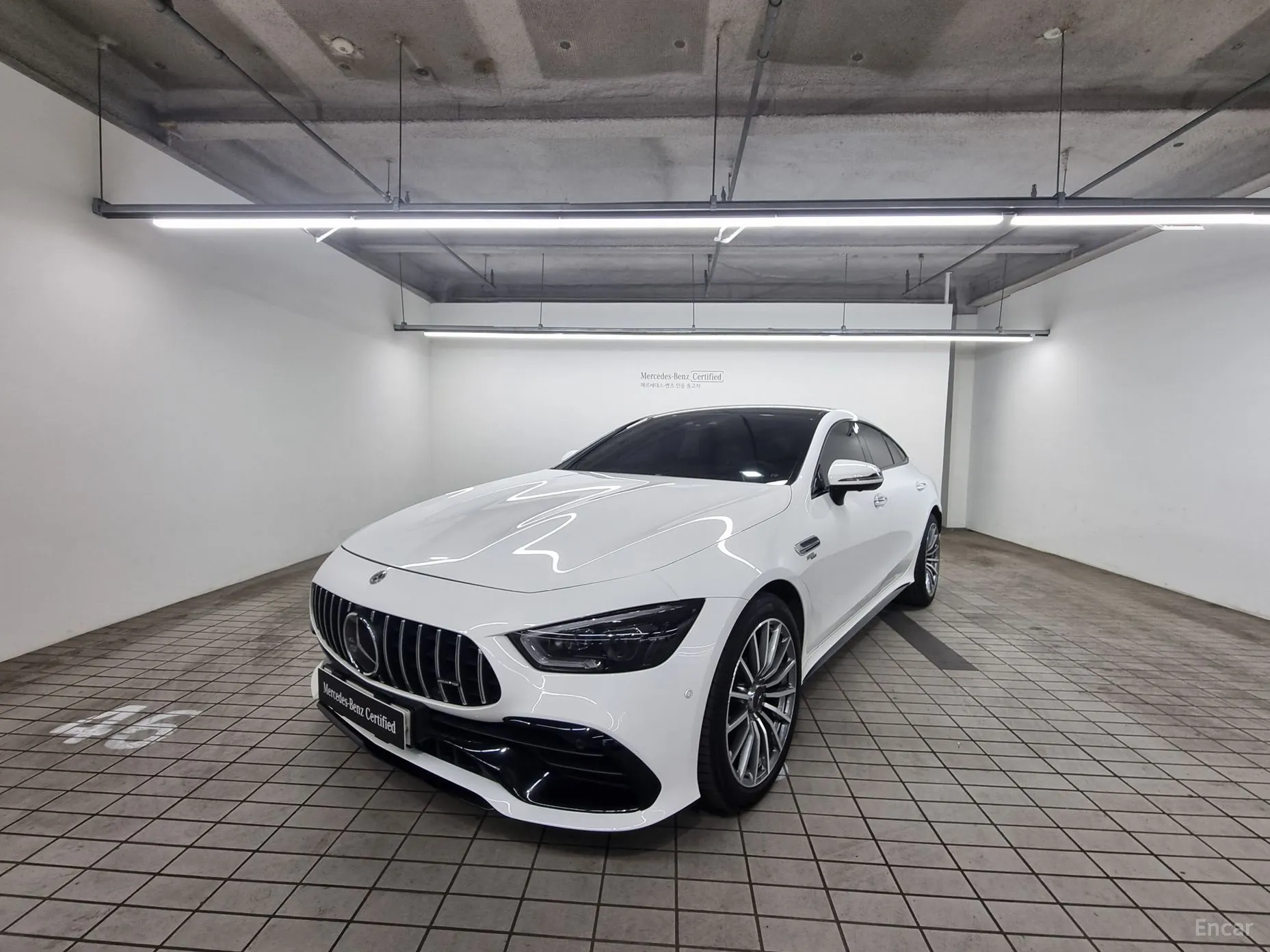 Mercedes Benz AMG GT