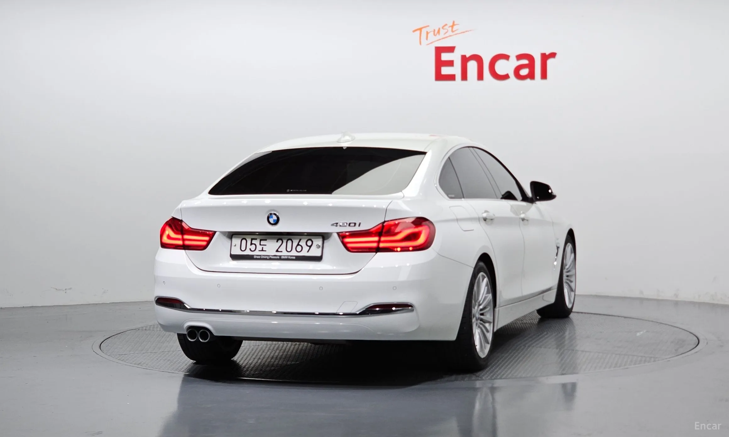 BMW Series 4 (F32) превью 3