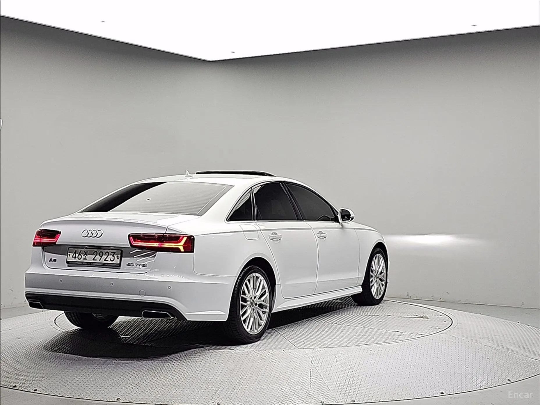 Audi New A6 превью 3