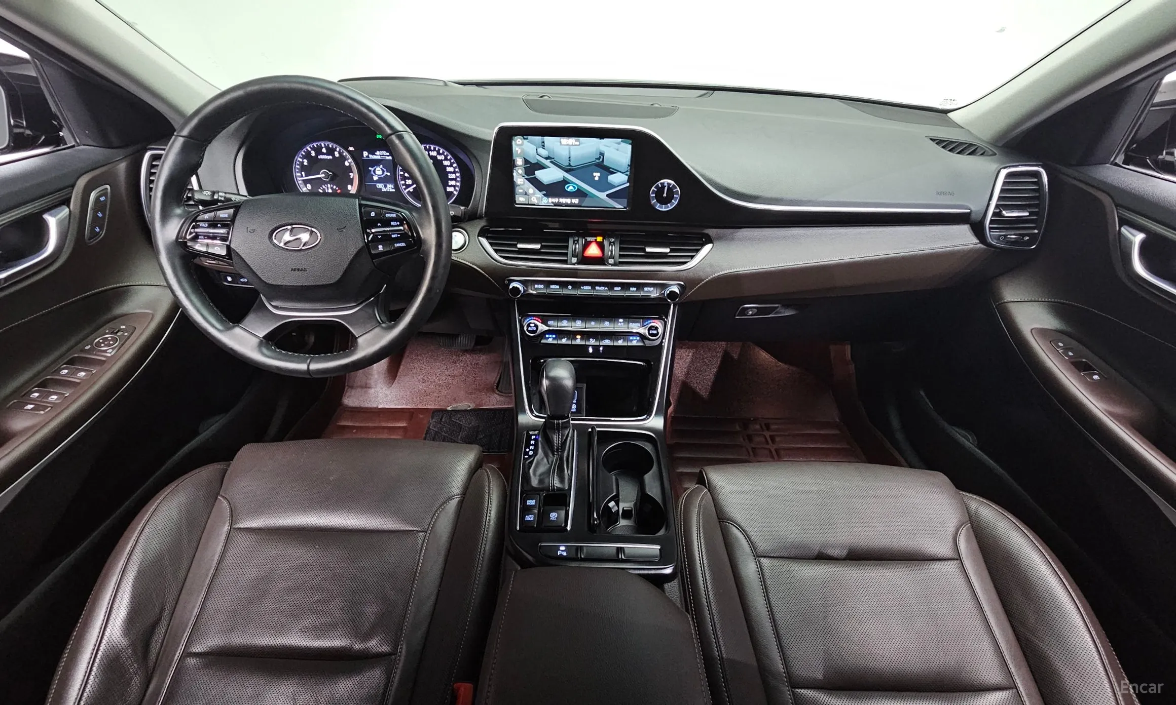 Hyundai Grandeur IG превью 4