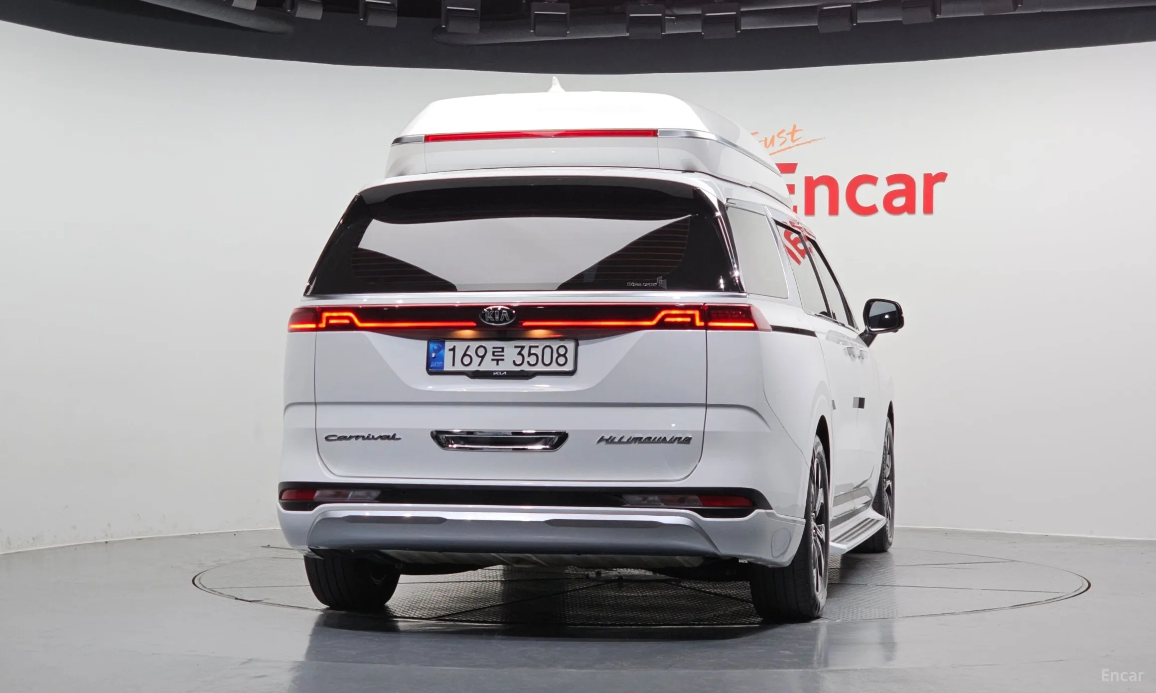 Kia Carnival Gen 4 превью 3