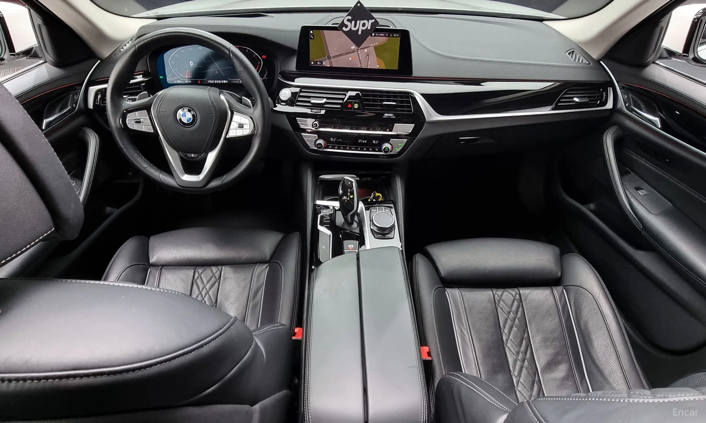 BMW 5 Series (G30) превью 4