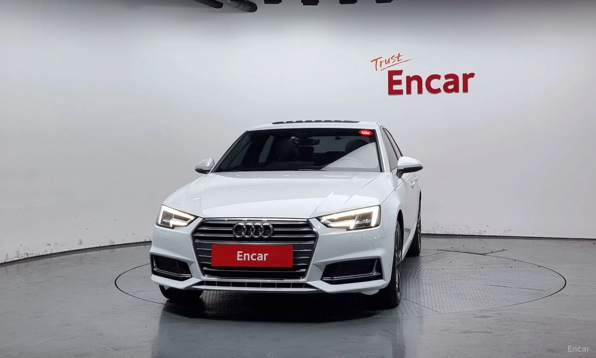 Audi A4 (B9) превью 2