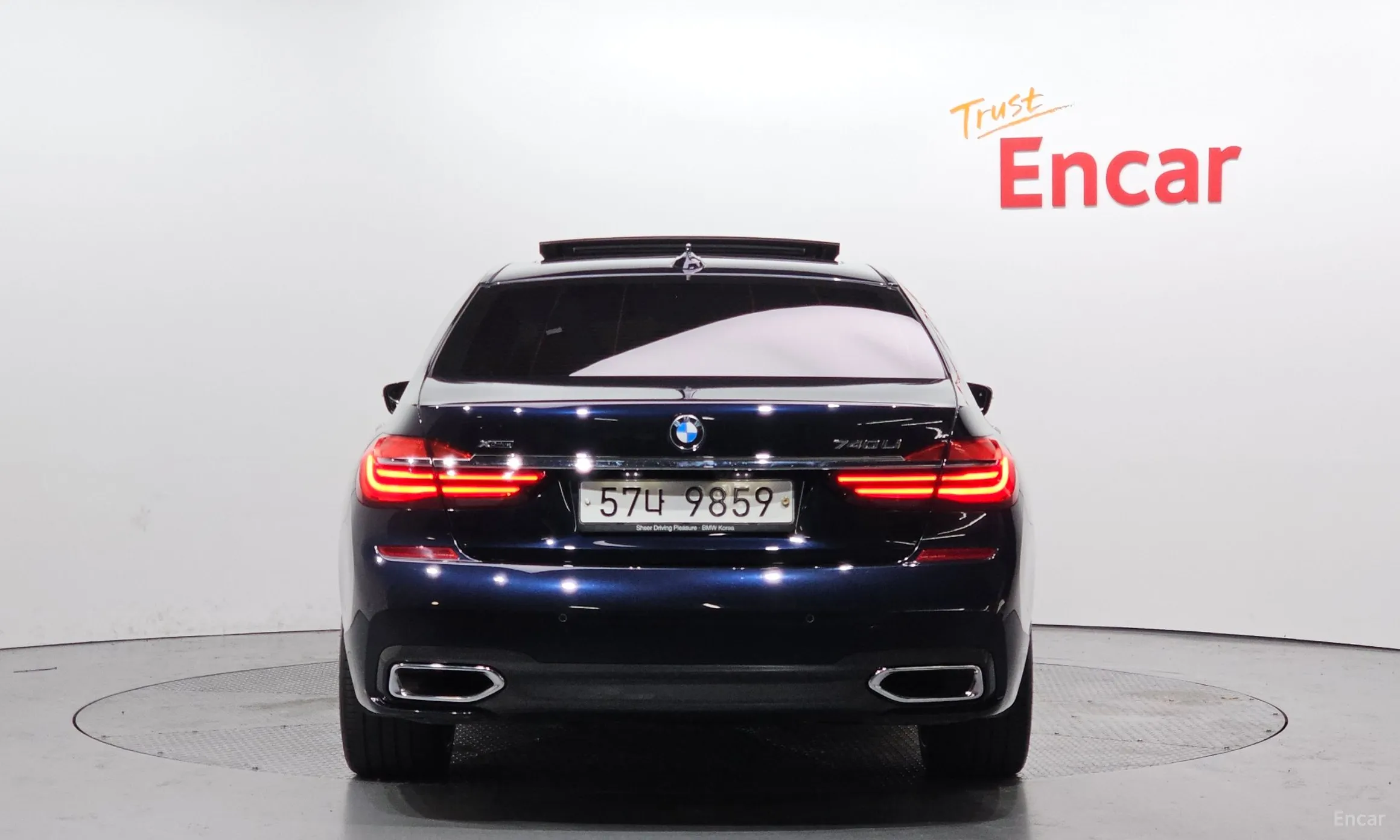 BMW 7 Series (G11) превью 3