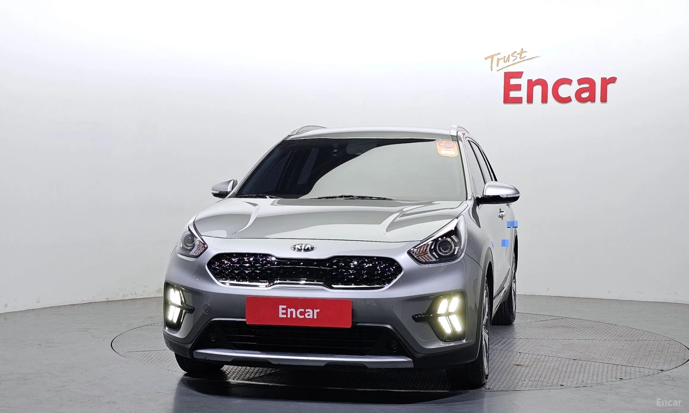 Kia Niro превью 2