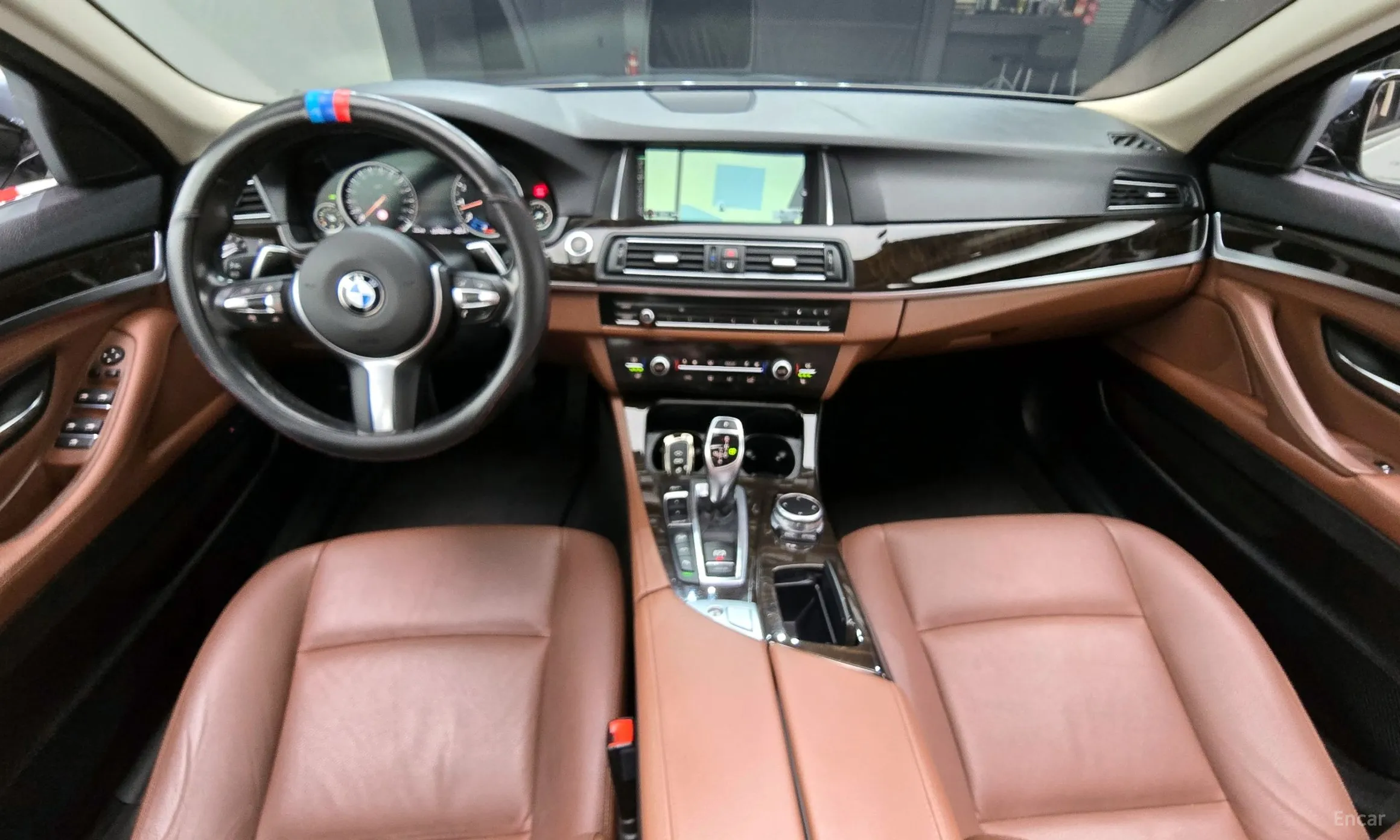 BMW 5 Series (F10) превью 4