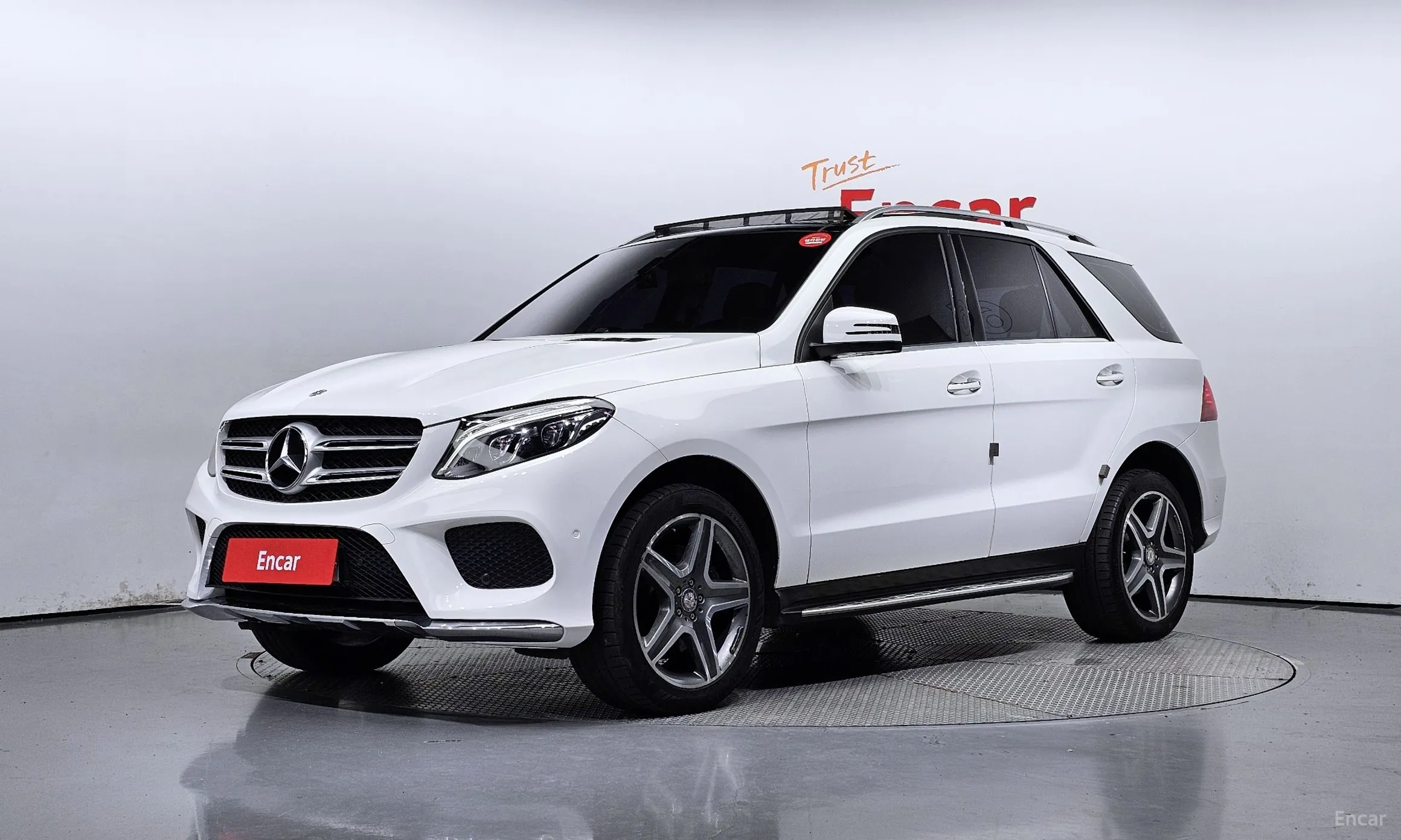 Mercedes Benz GLE-Class W166