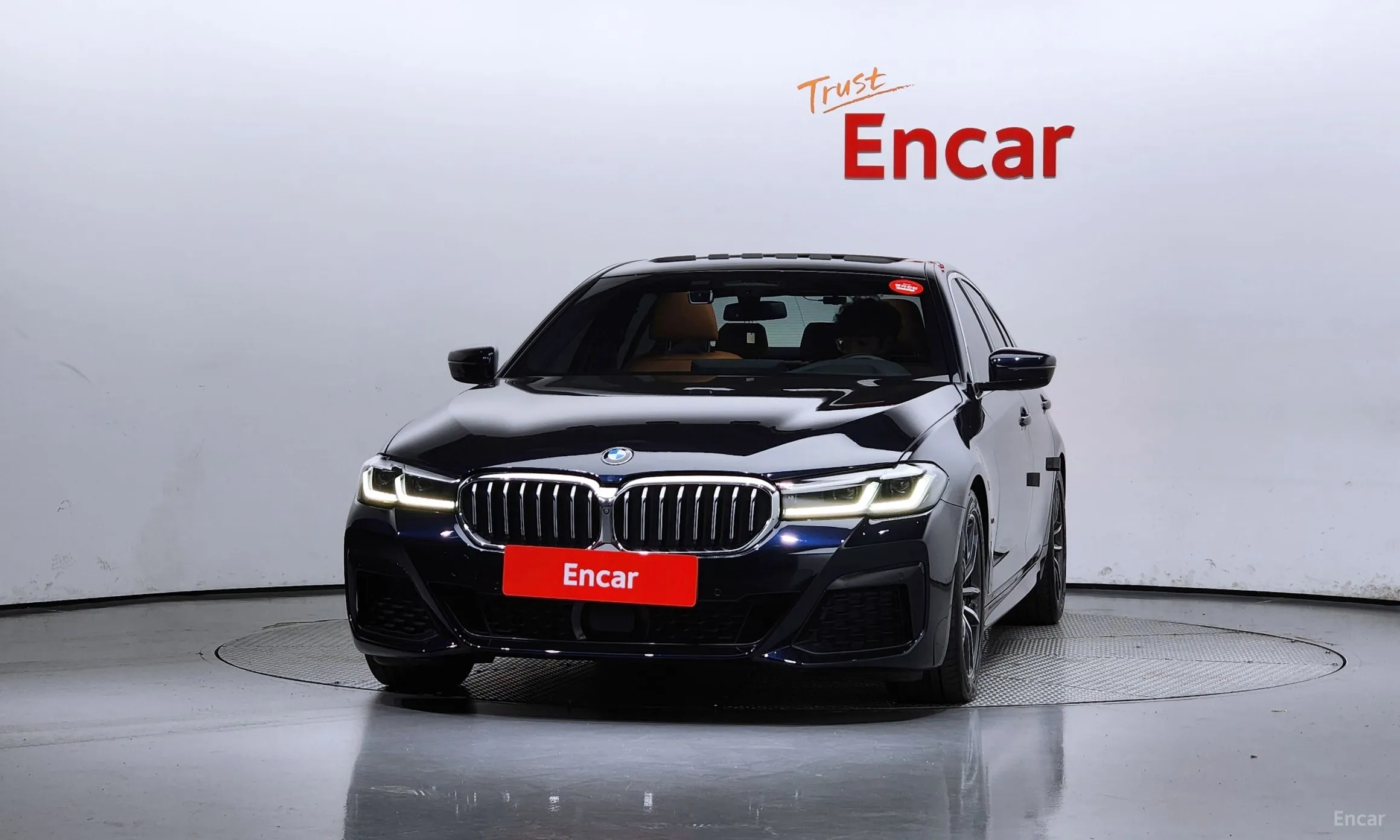 BMW 5 Series (G30) превью 2