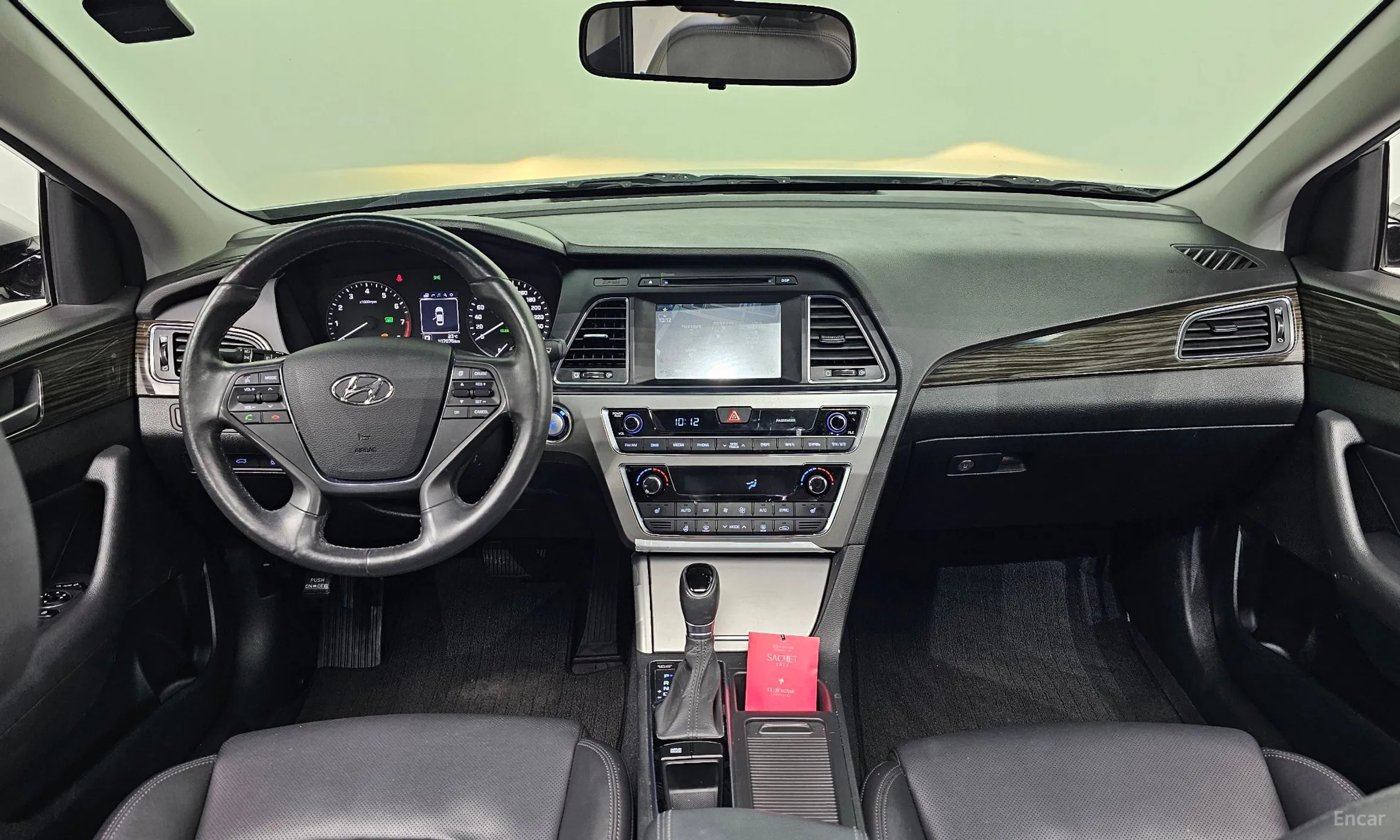 Hyundai LF Sonata превью 4