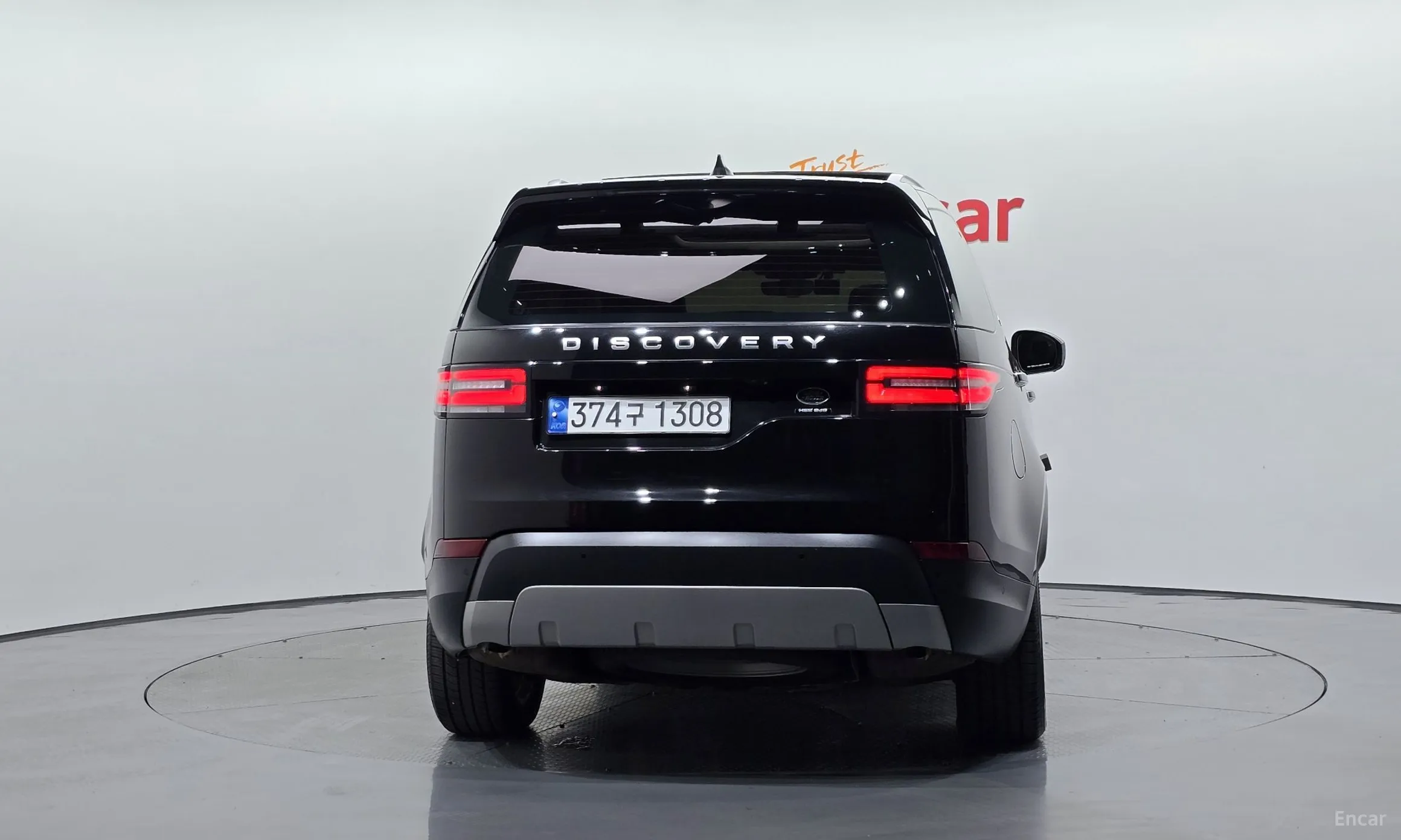 Land Rover Discovery 5 превью 3