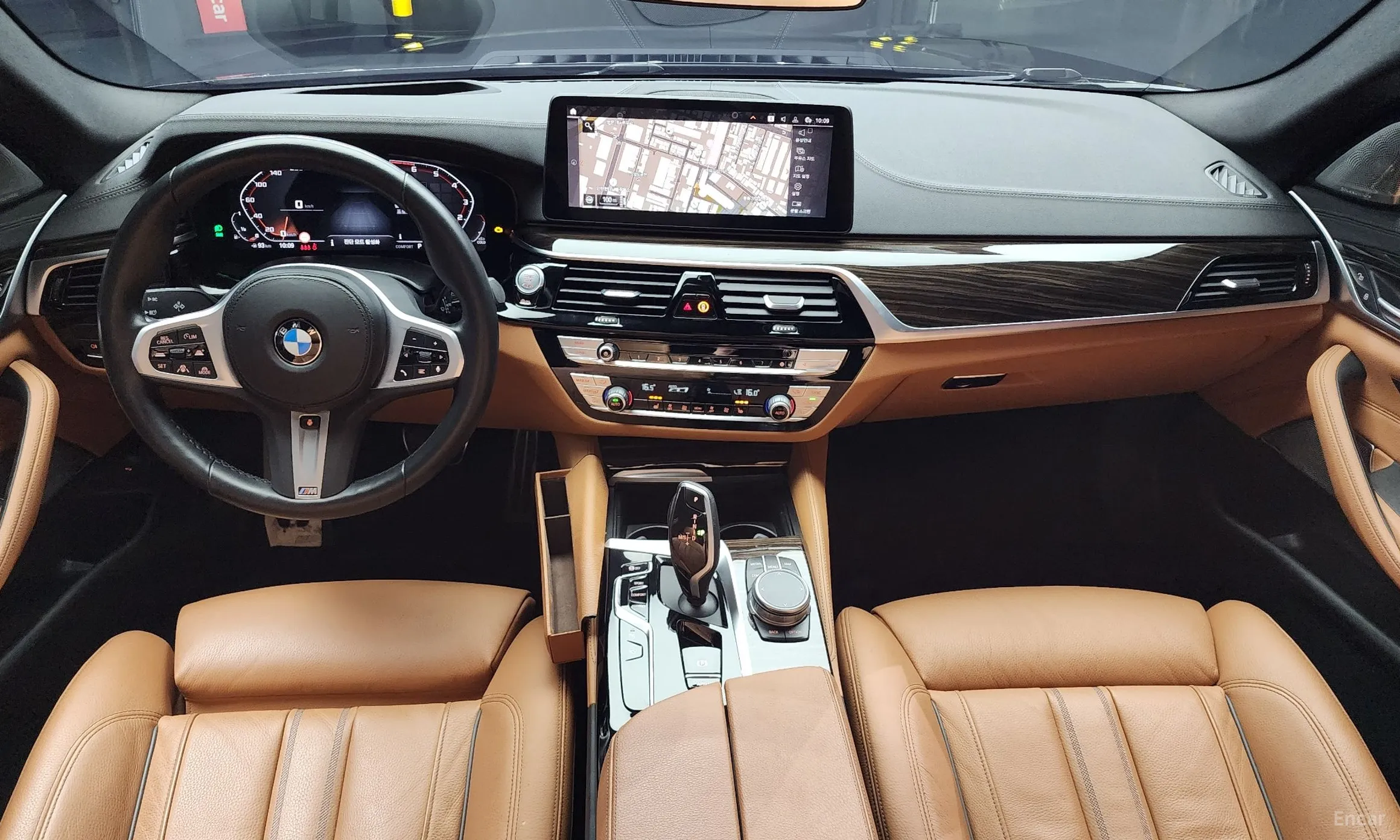 BMW 5 Series (G30) превью 4