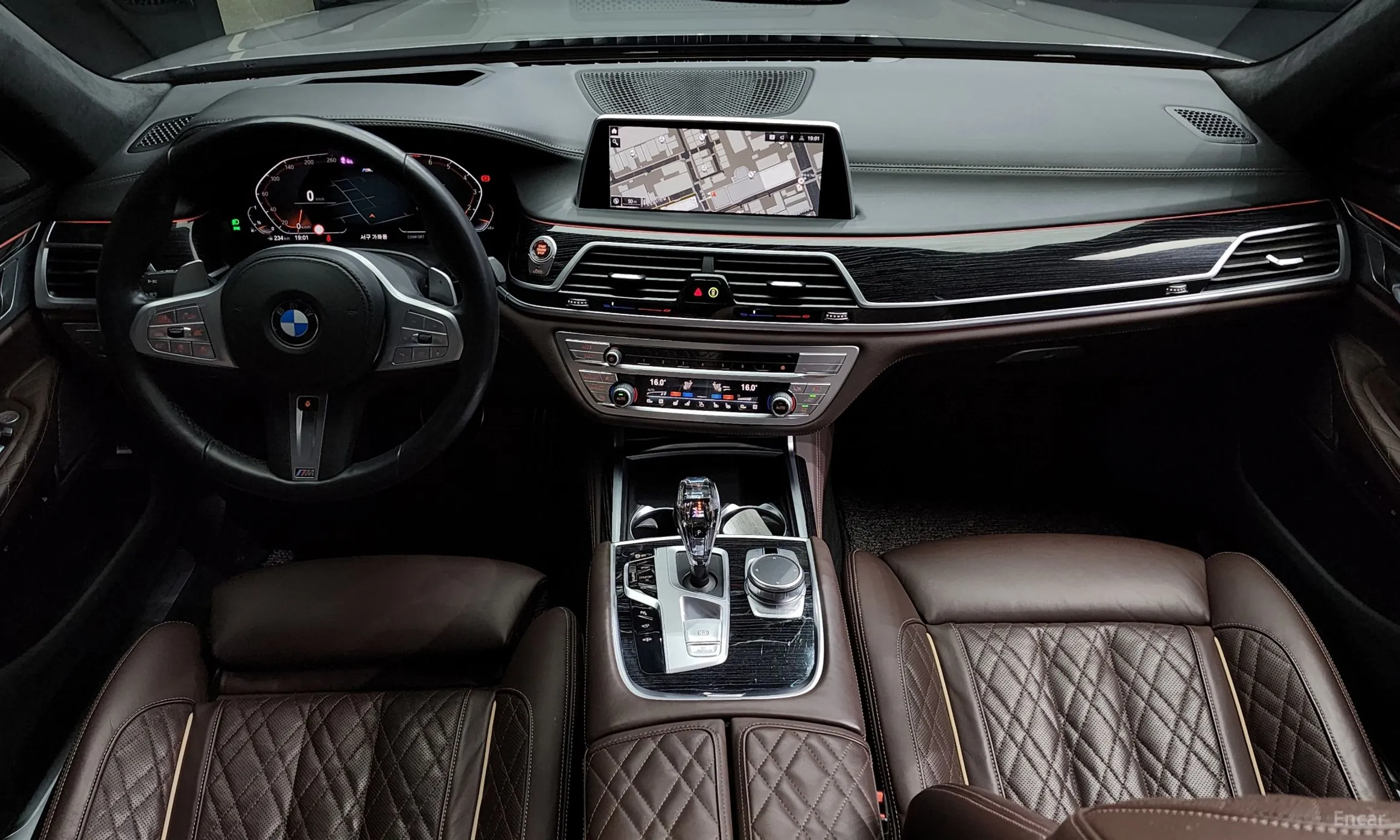 BMW 7 Series (G11) превью 4
