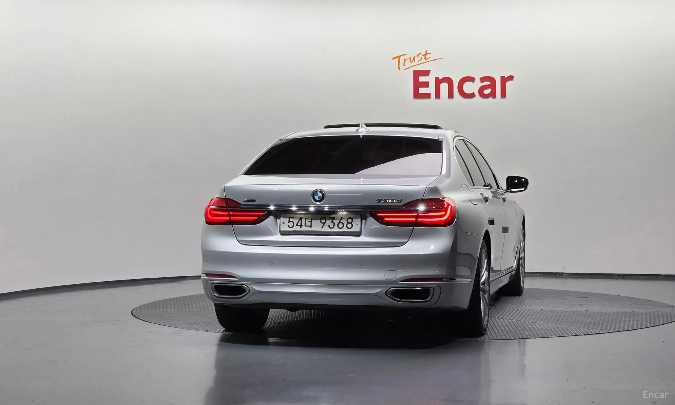 BMW 7 Series (G11) превью 3