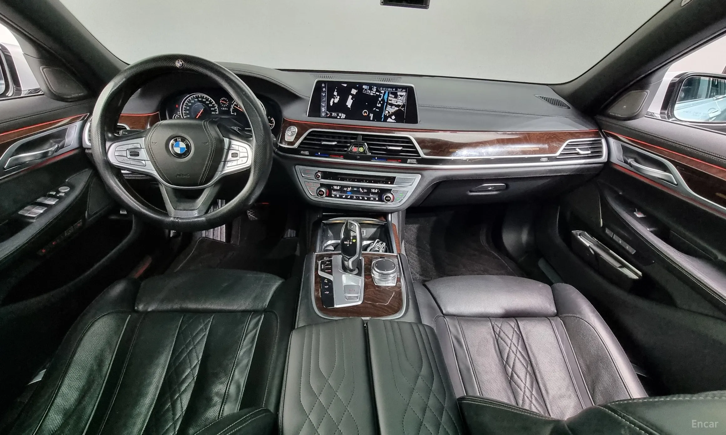 BMW 7 Series (G11) превью 4