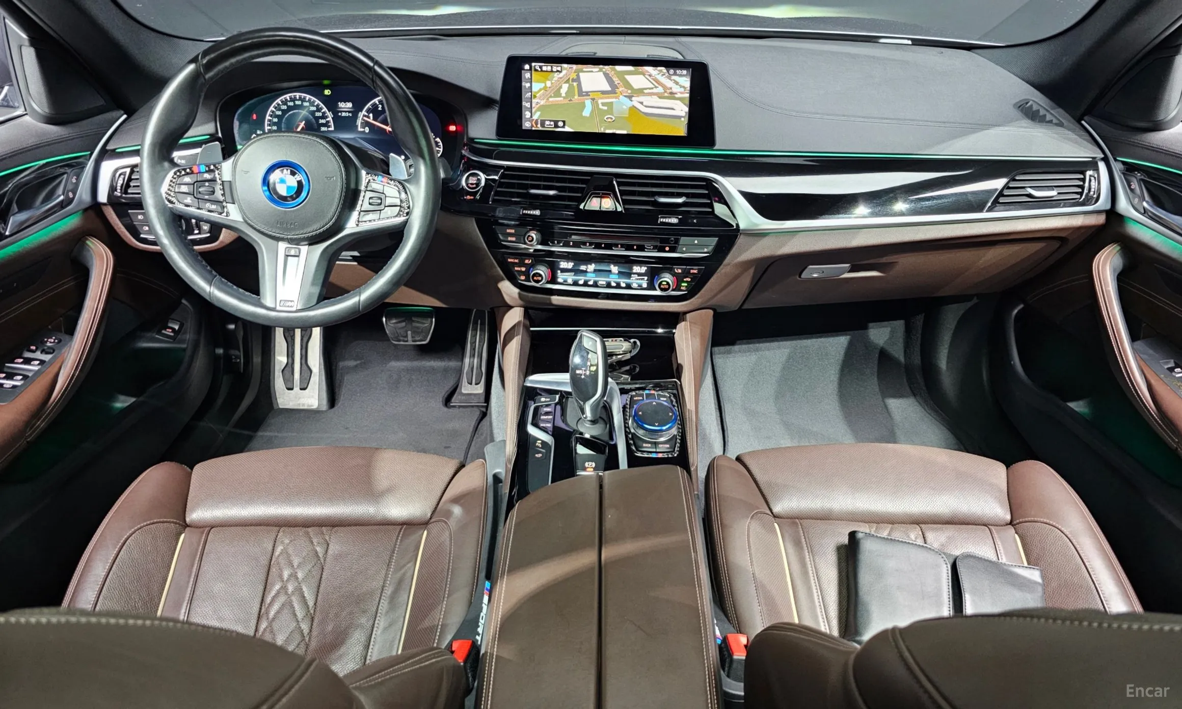 BMW 5 Series (G30) превью 4