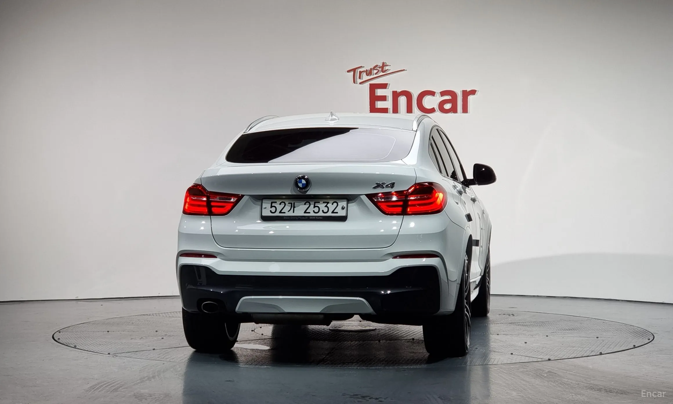 BMW X4 (F26) превью 3