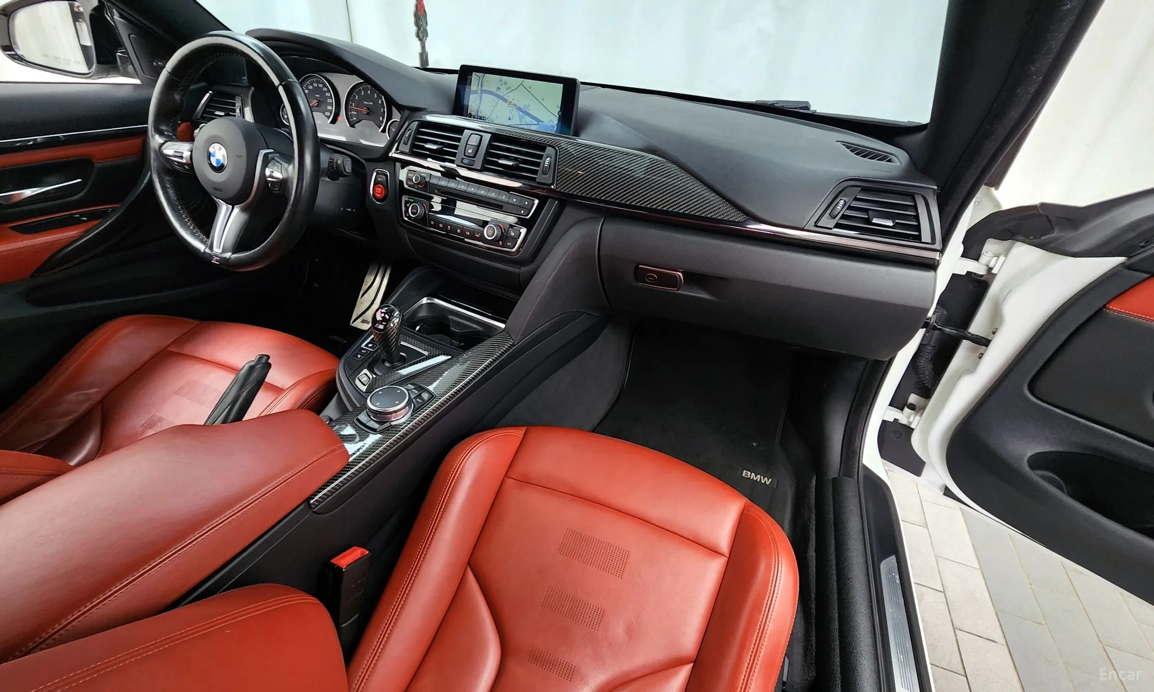 BMW M4 (F82) превью 4