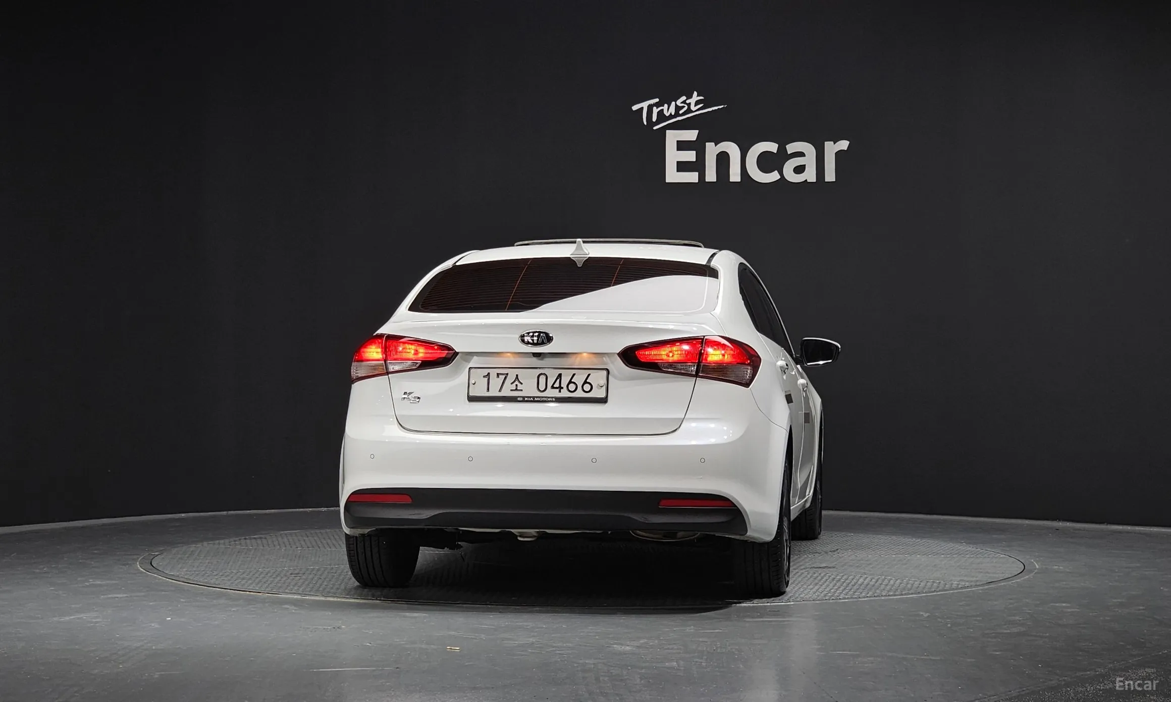 Kia K3 превью 3