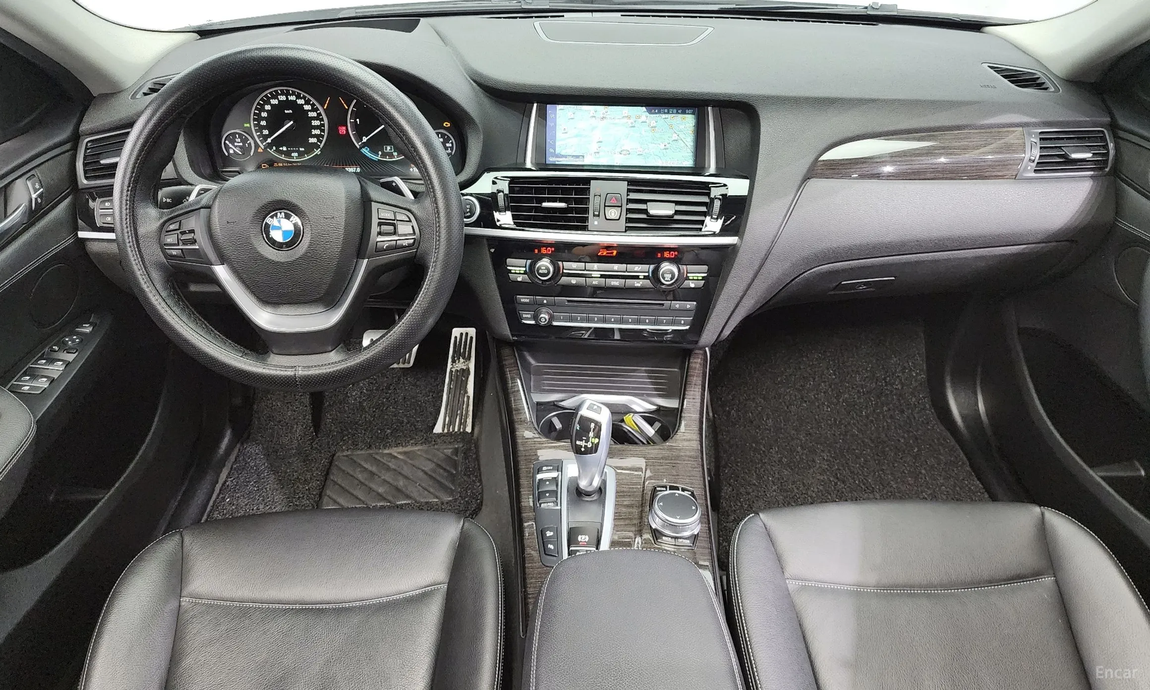 BMW X4 (F26) превью 4