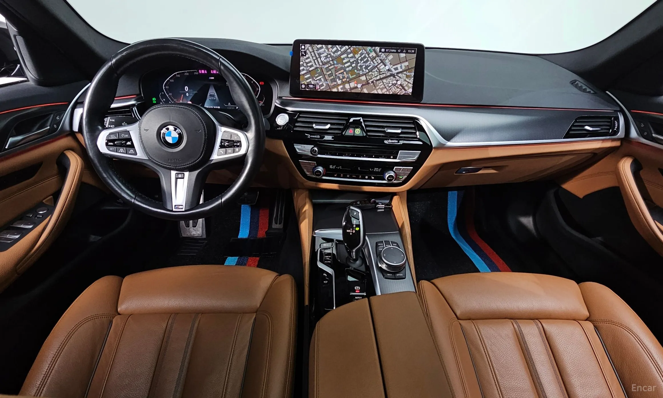 BMW 5 Series (G30) превью 4