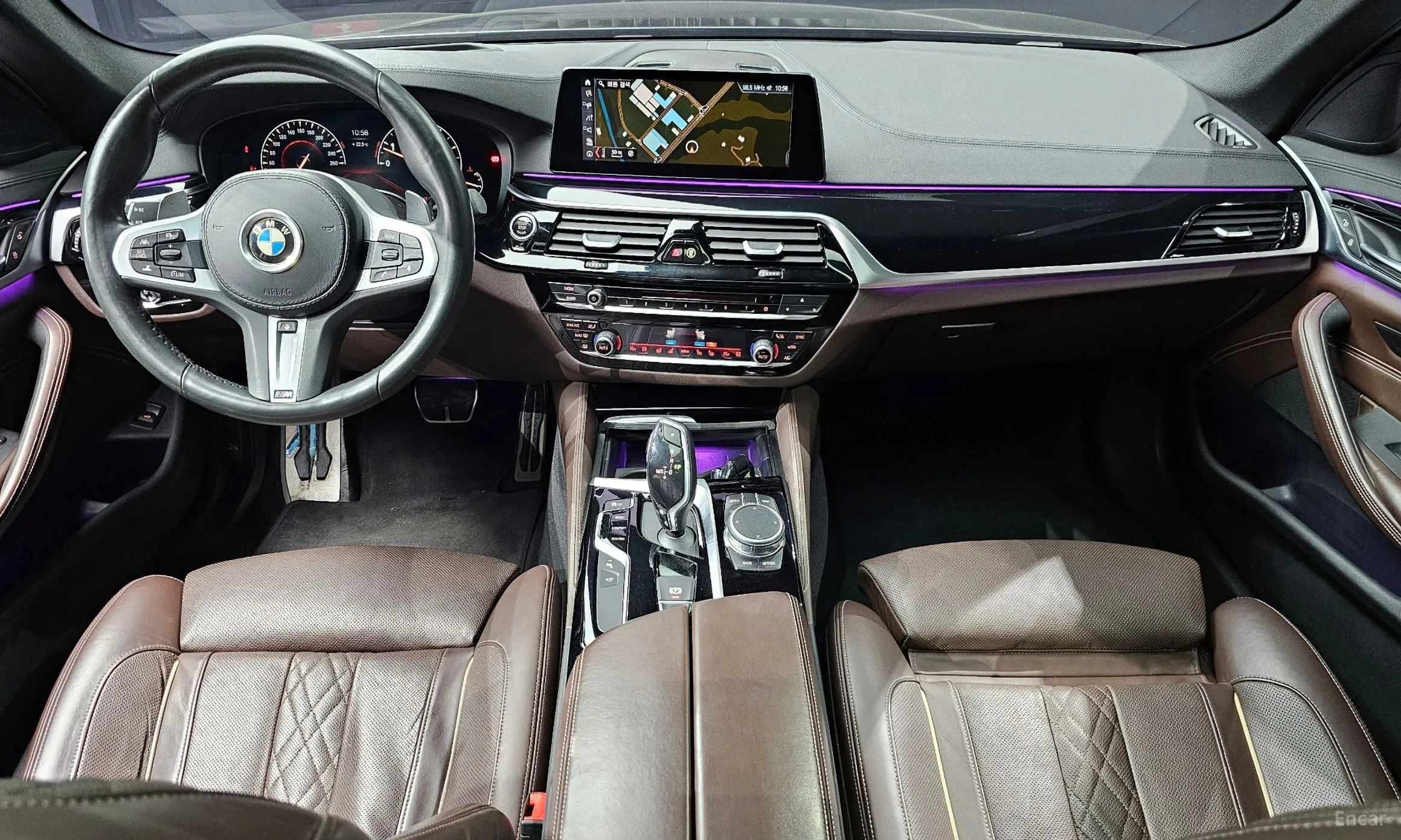 BMW 5 Series (G30) превью 4