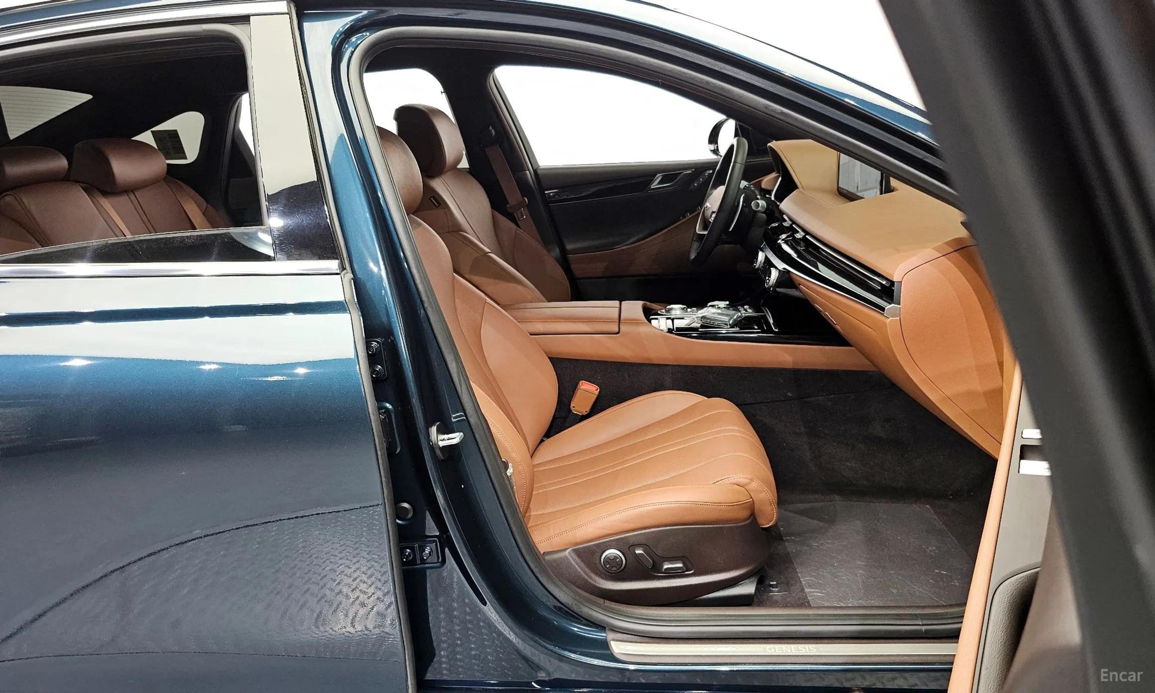 Genesis G80 (RG3) превью 10