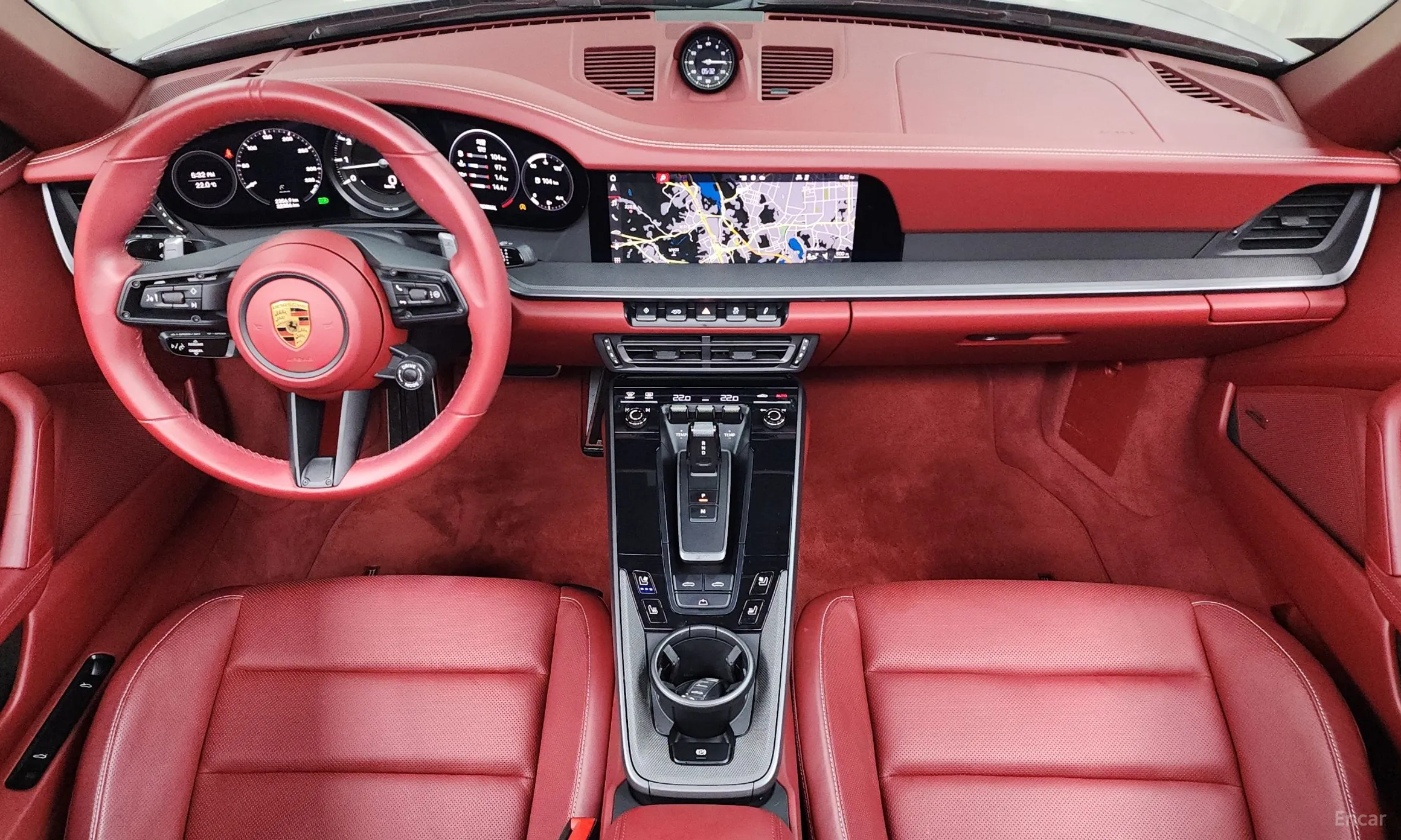 Porsche 911 (992) превью 4
