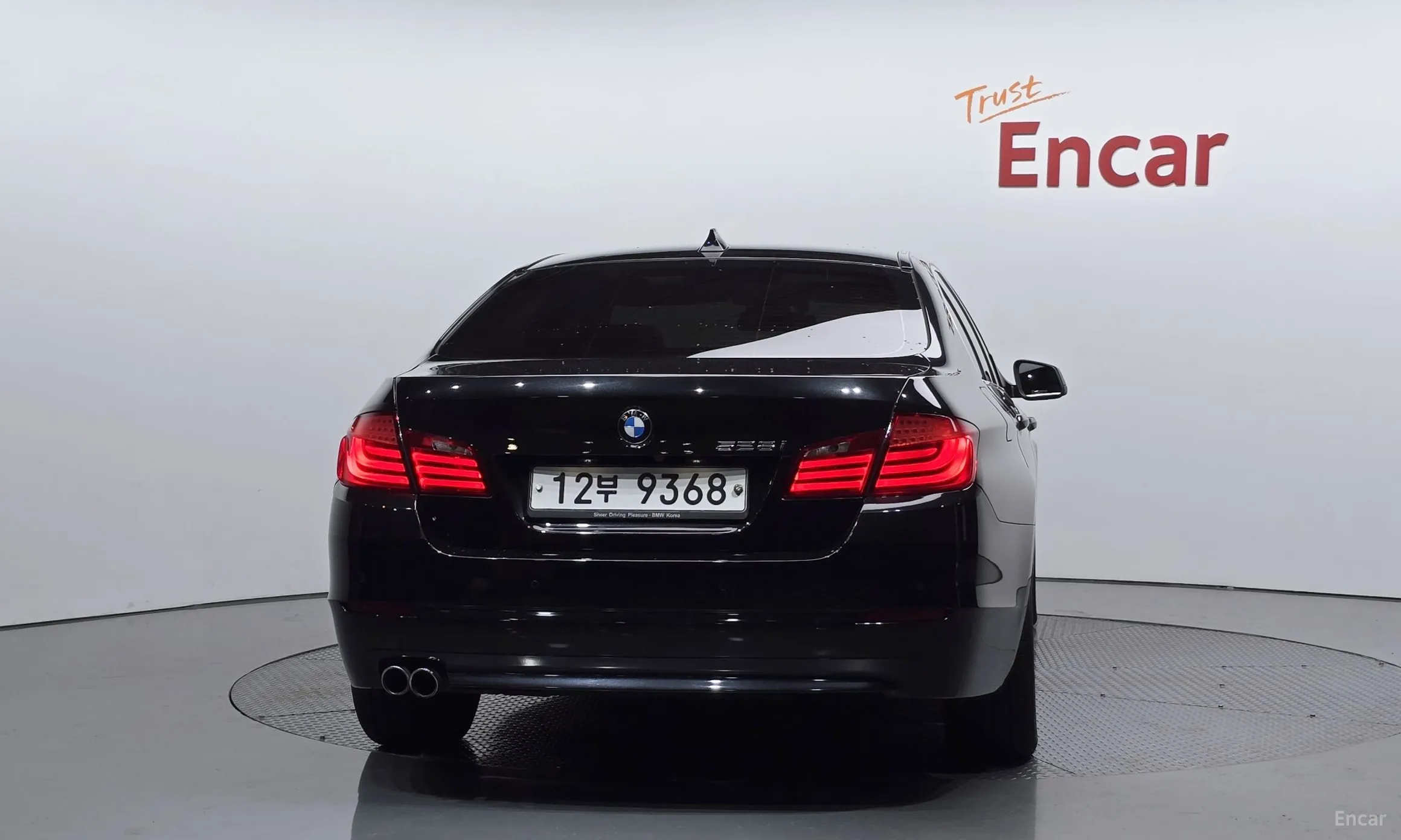 BMW 5 Series (F10) превью 3