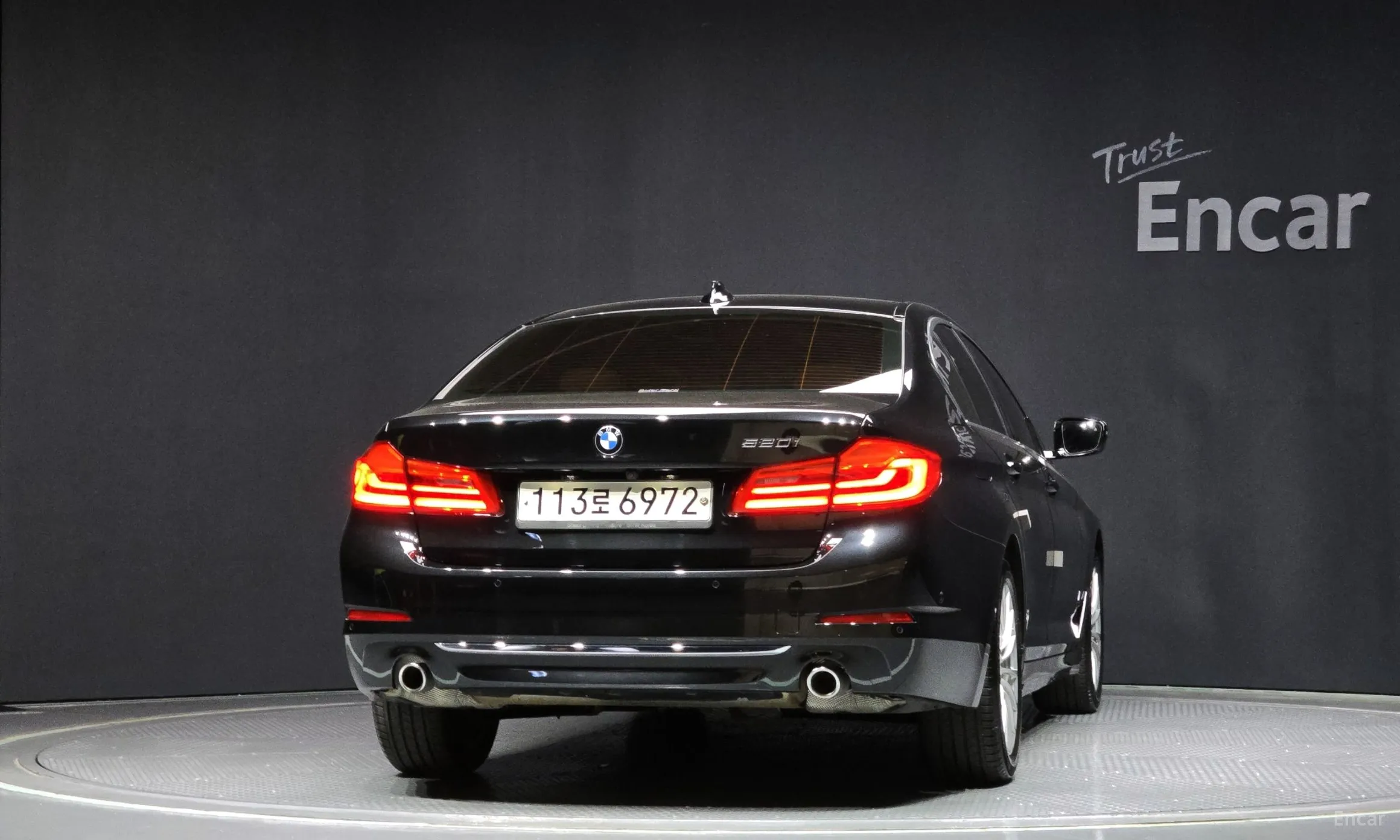 BMW 5 Series (G30) превью 3