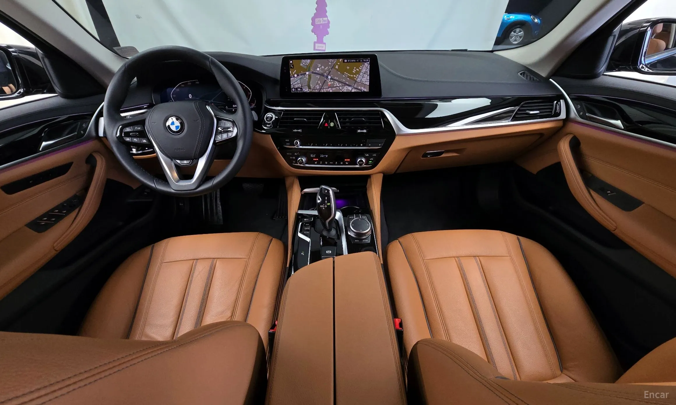 BMW 5 Series (G30) превью 4