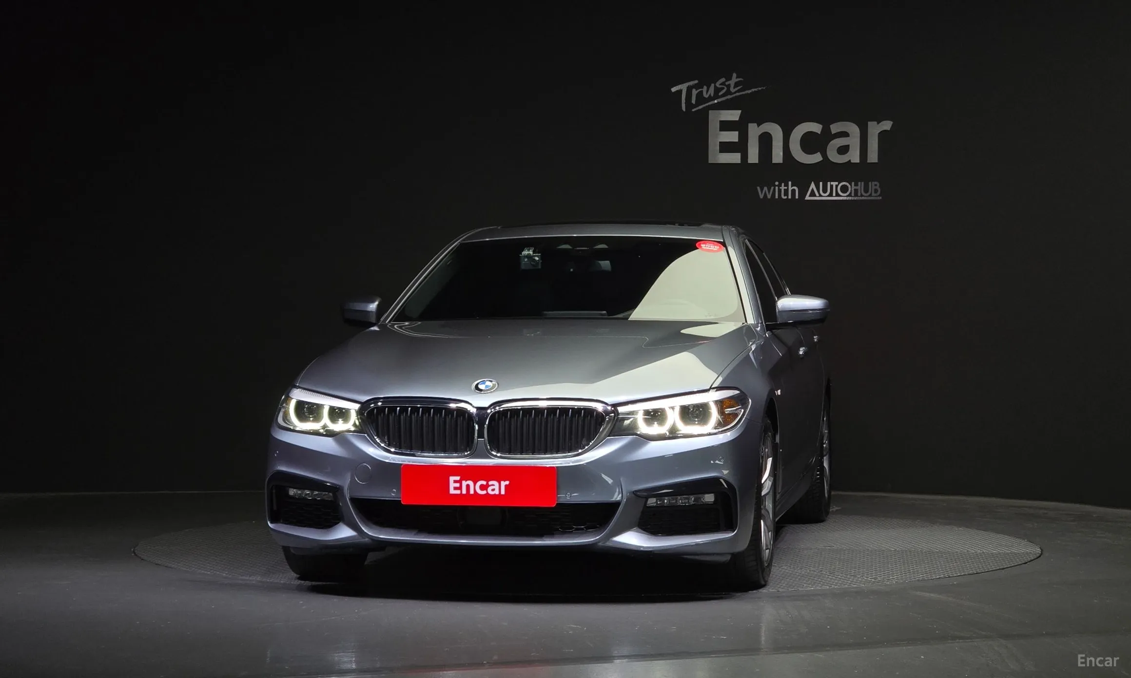 BMW 5 Series (G30) превью 2