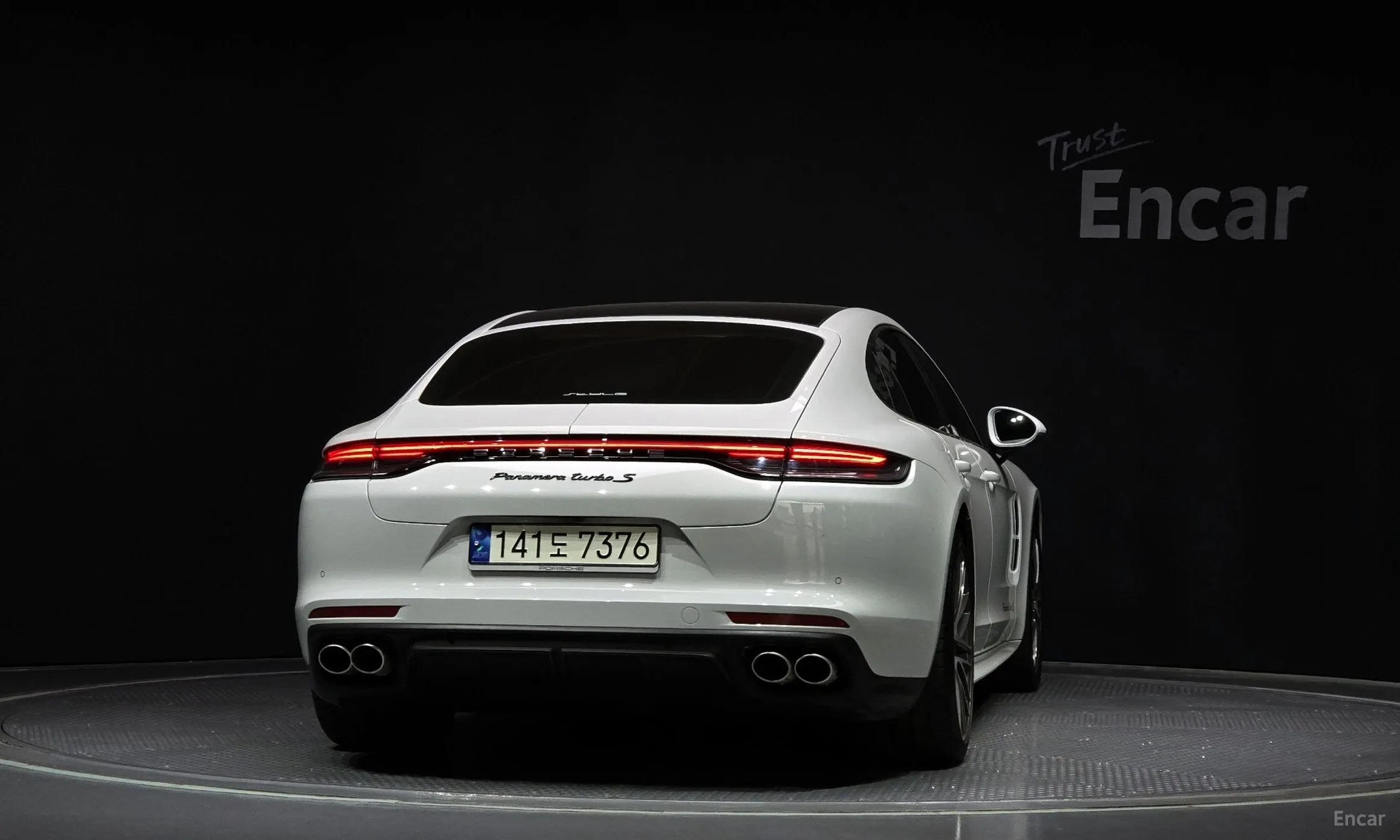 Porsche Panamera (971) превью 3