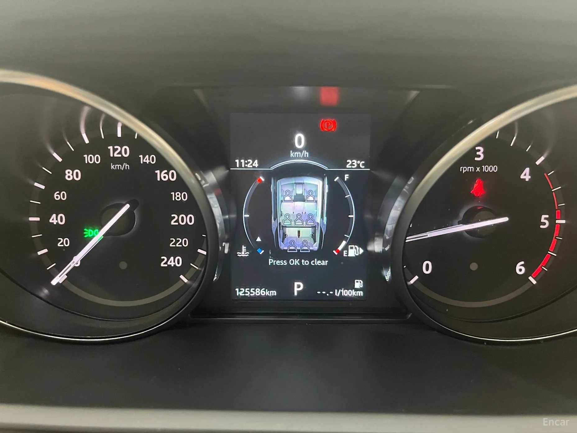 Land Rover Discovery 5 превью 3
