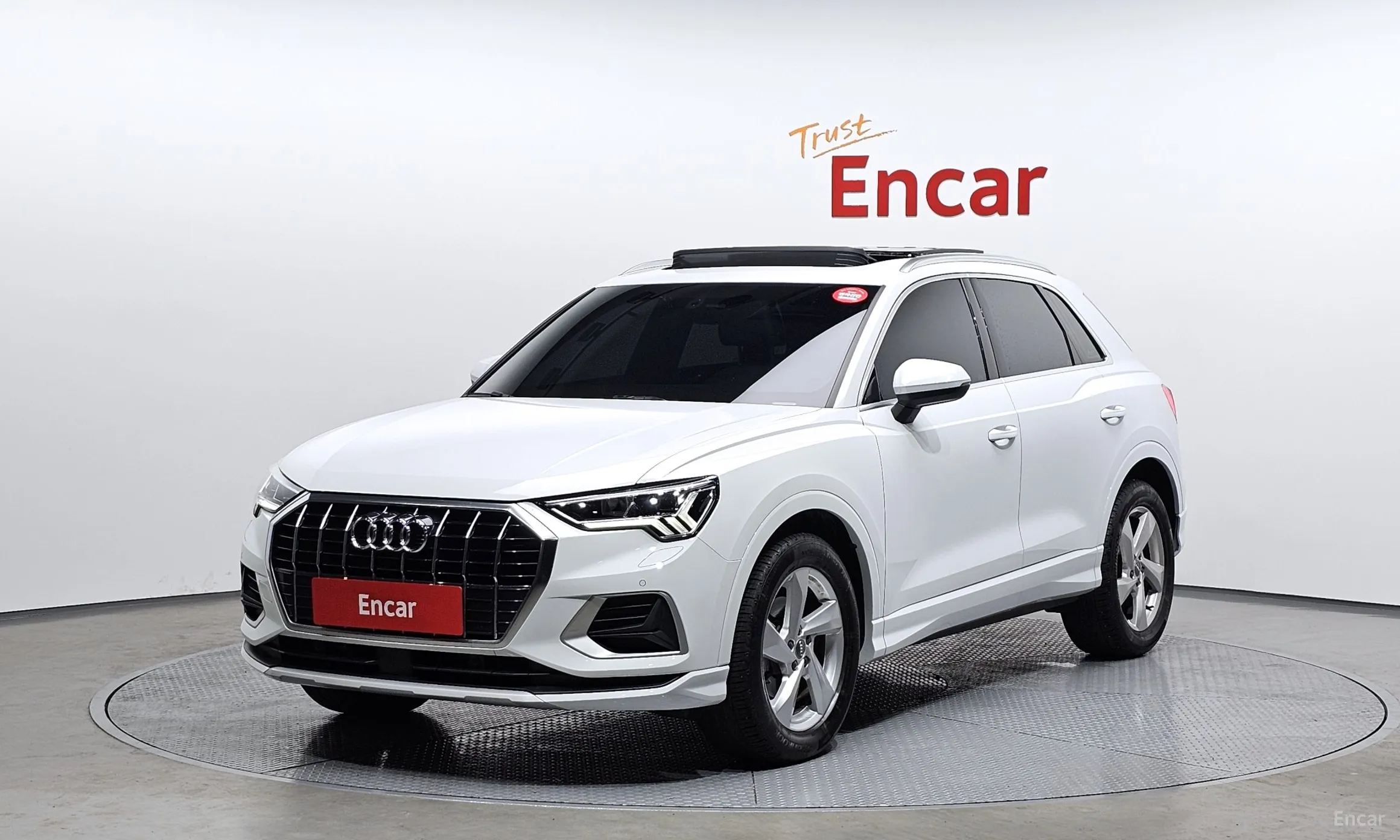 Audi Q3 (F3)